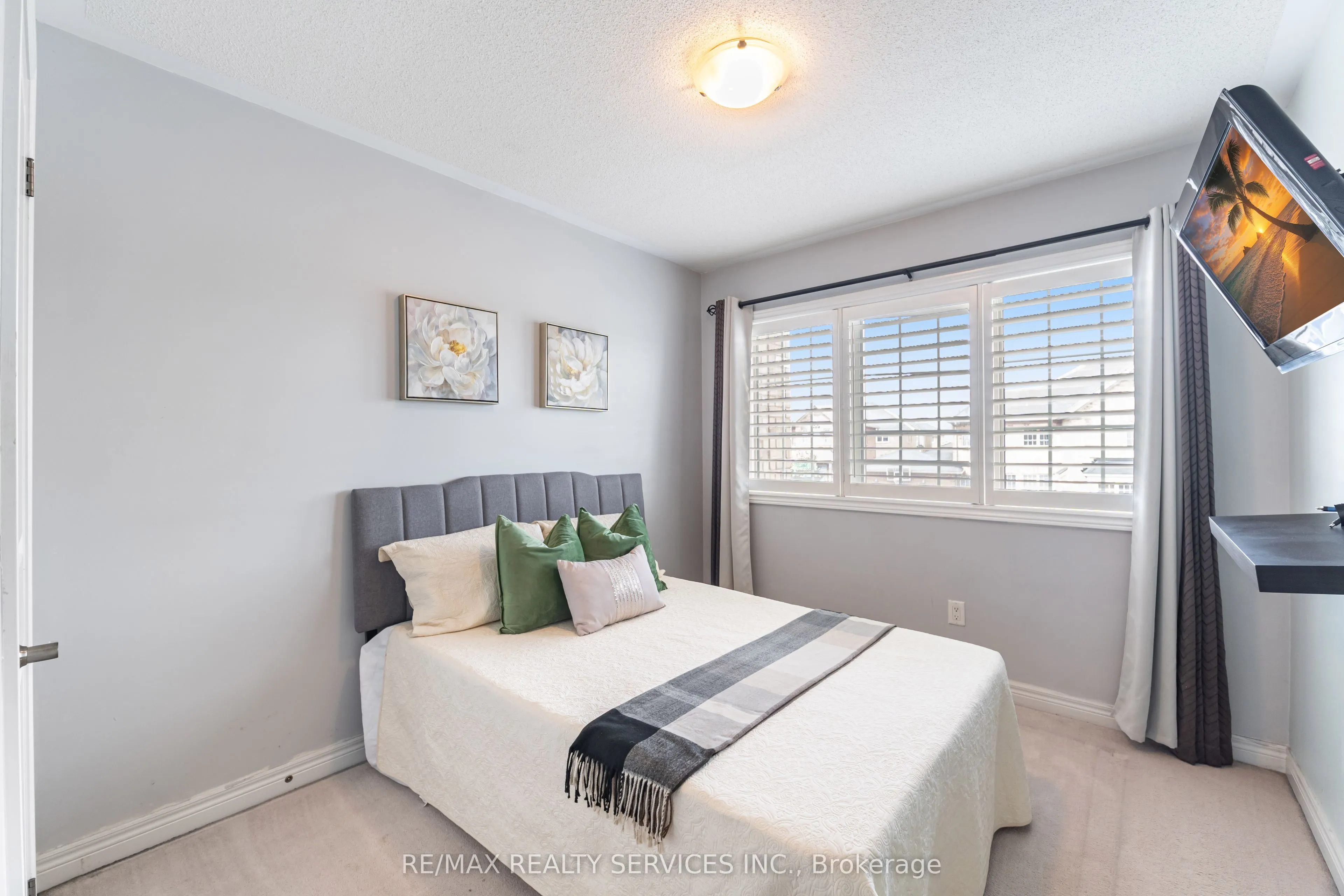 12 Seedland Crescent
