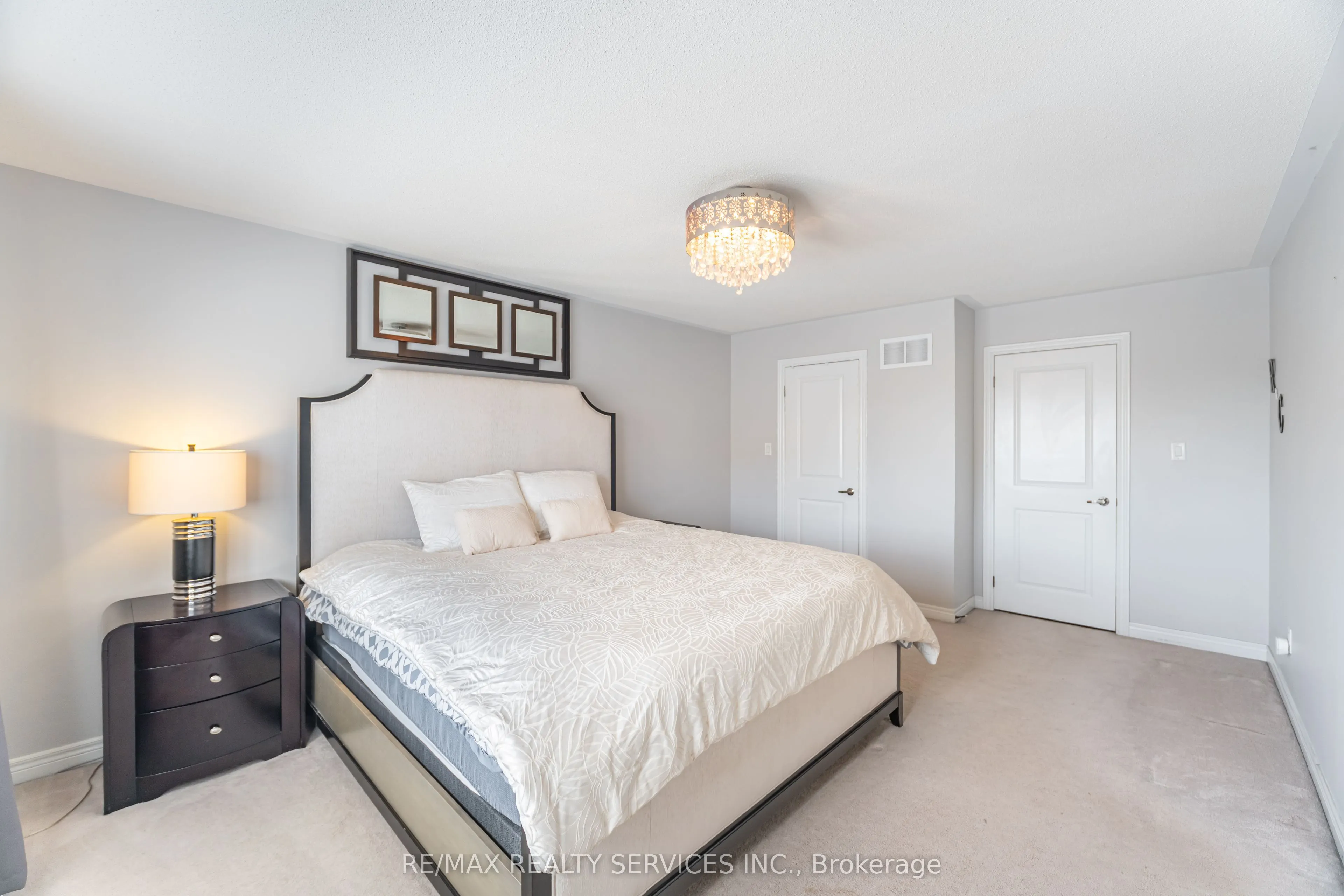 12 Seedland Crescent