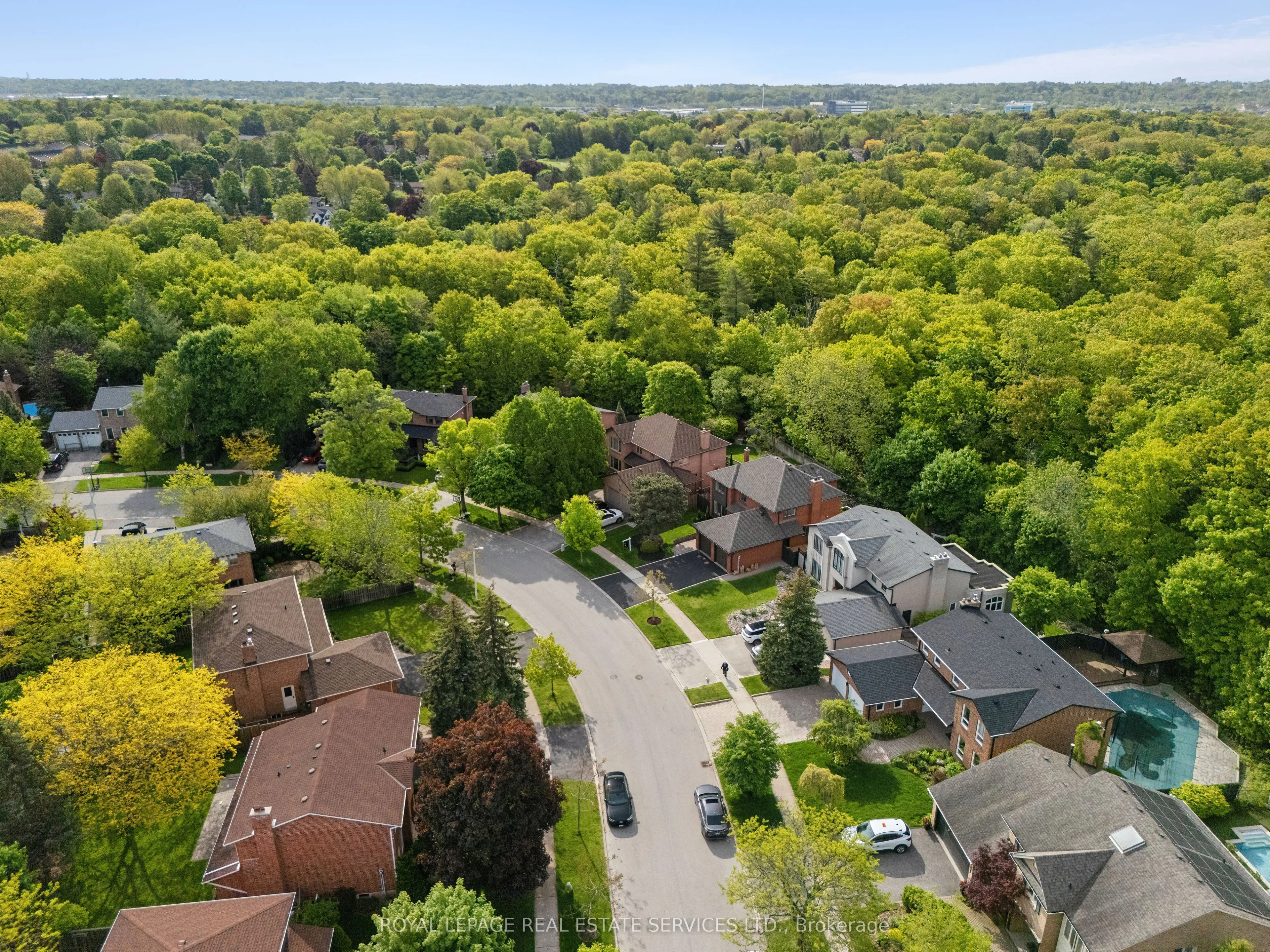1379 Golden Meadow Trail