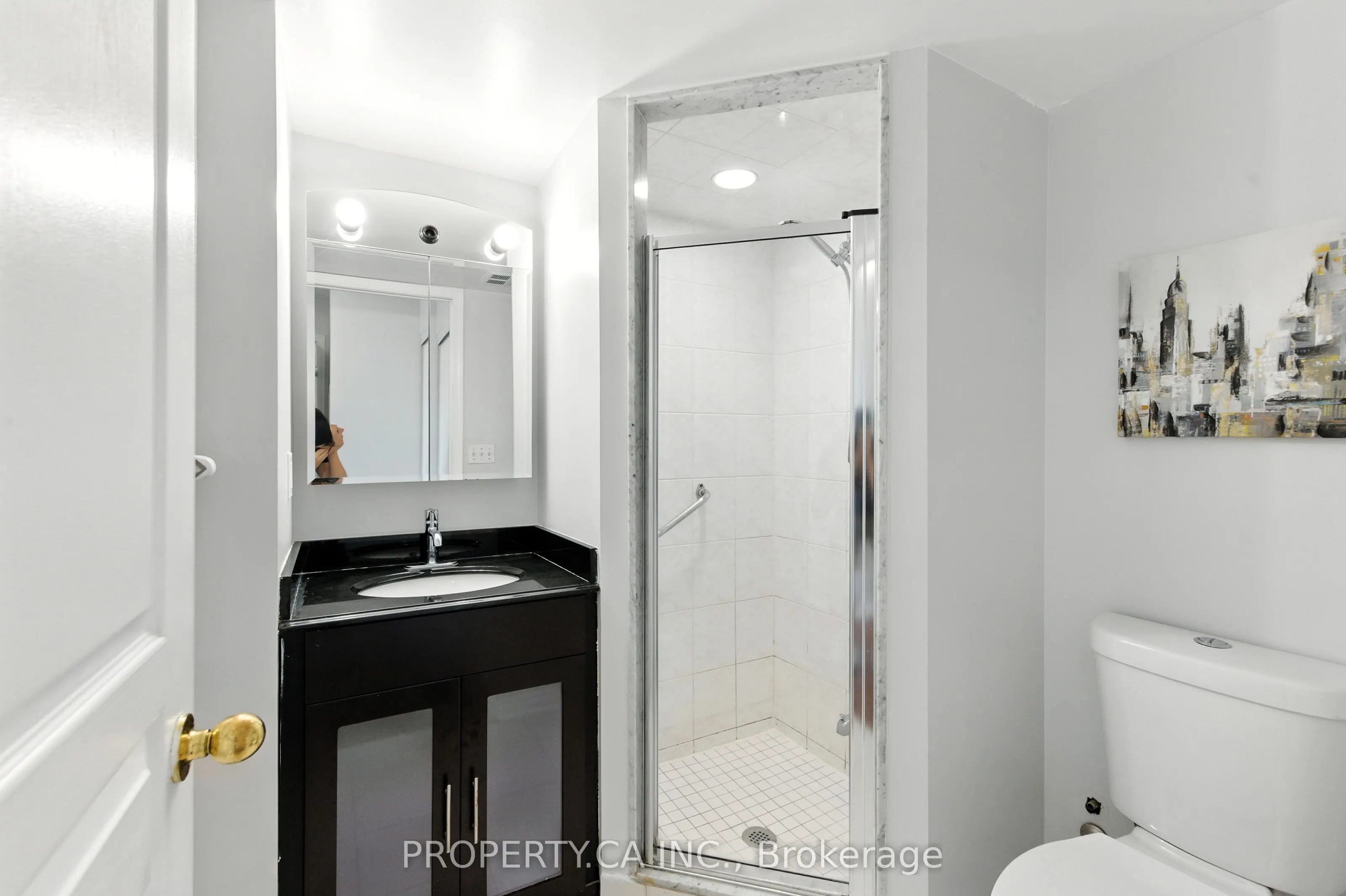 2585 Erin Centre Boulevard, #607