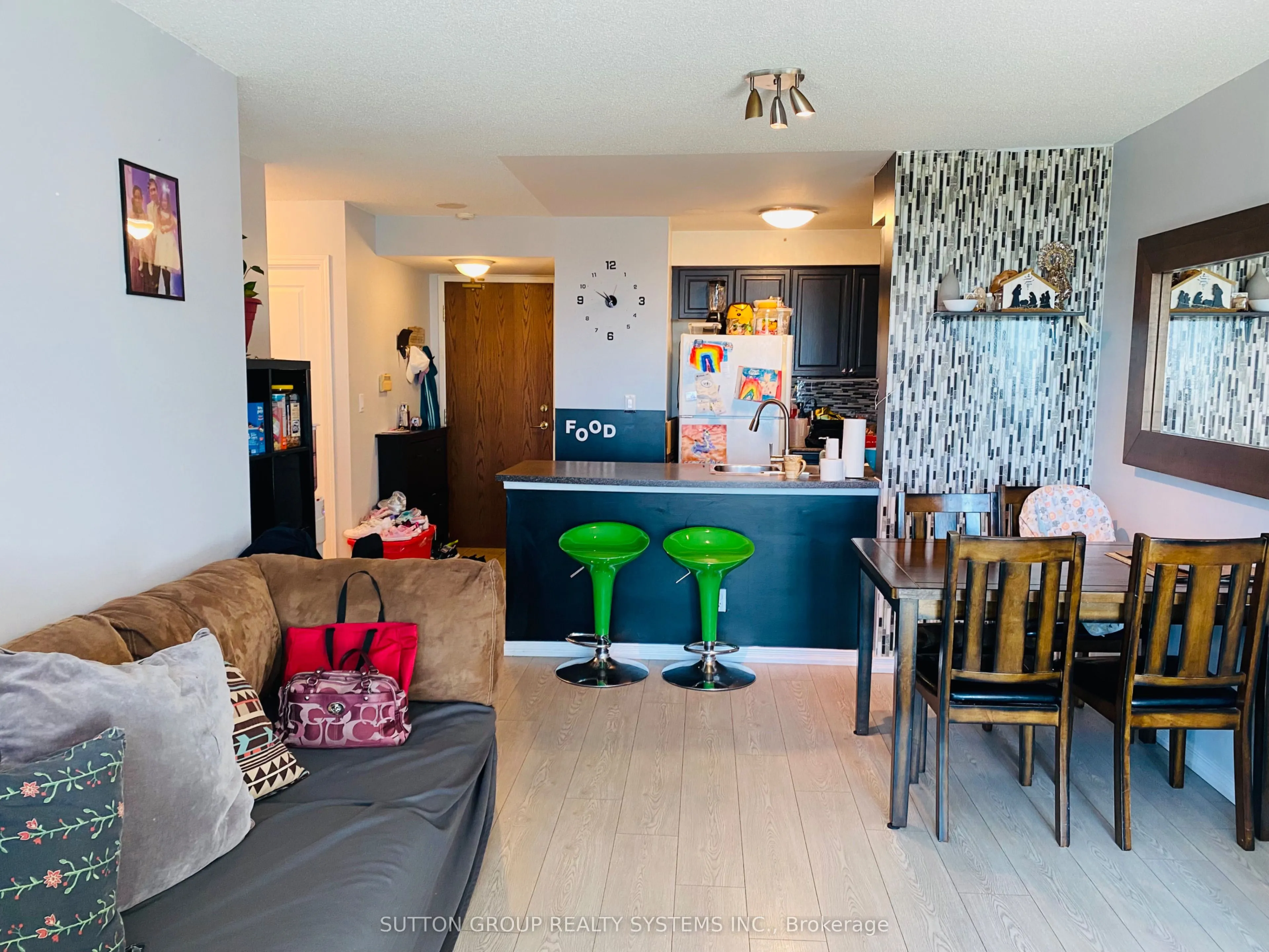4879 Kimbermount Avenue, #1005