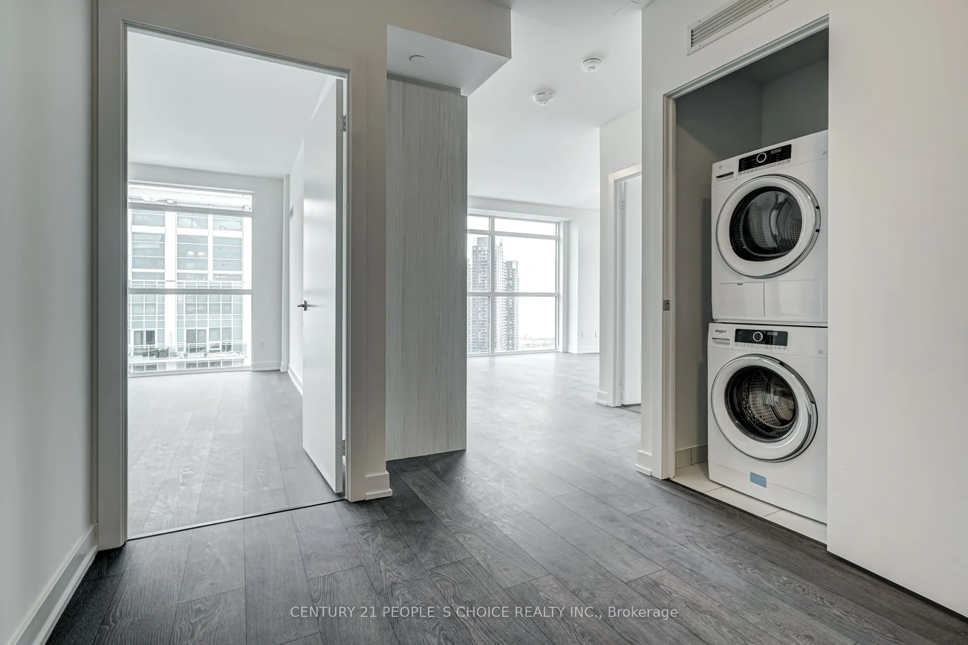 251 Manitoba Street, #2804