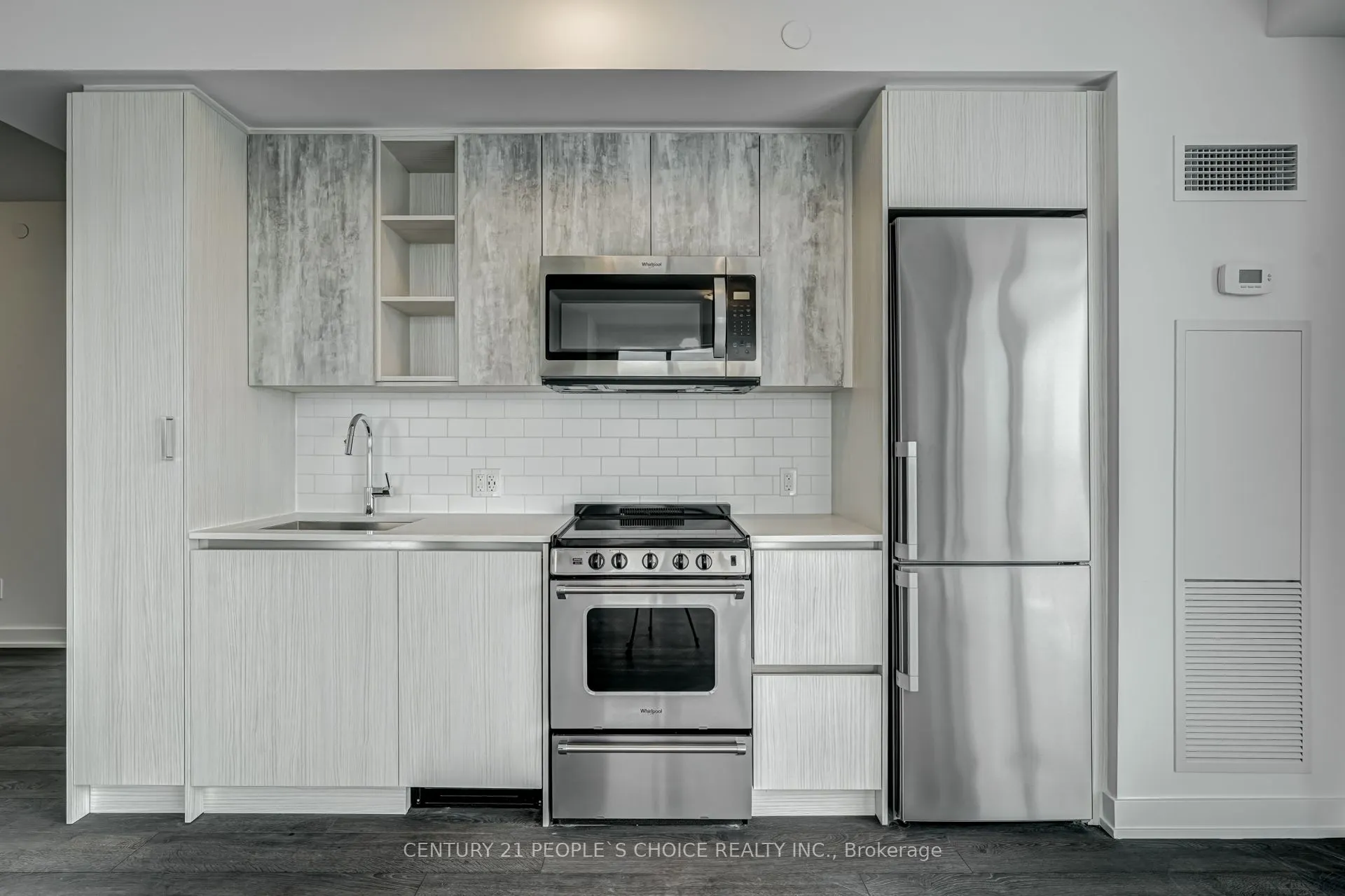 251 Manitoba Street, #2804