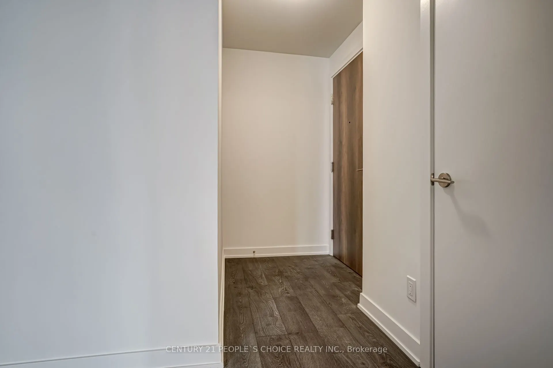 251 Manitoba Street, #2804