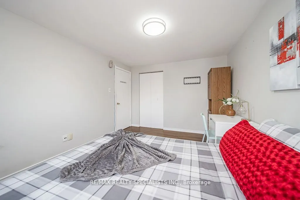 308 Fleetwood Crescent, #308
