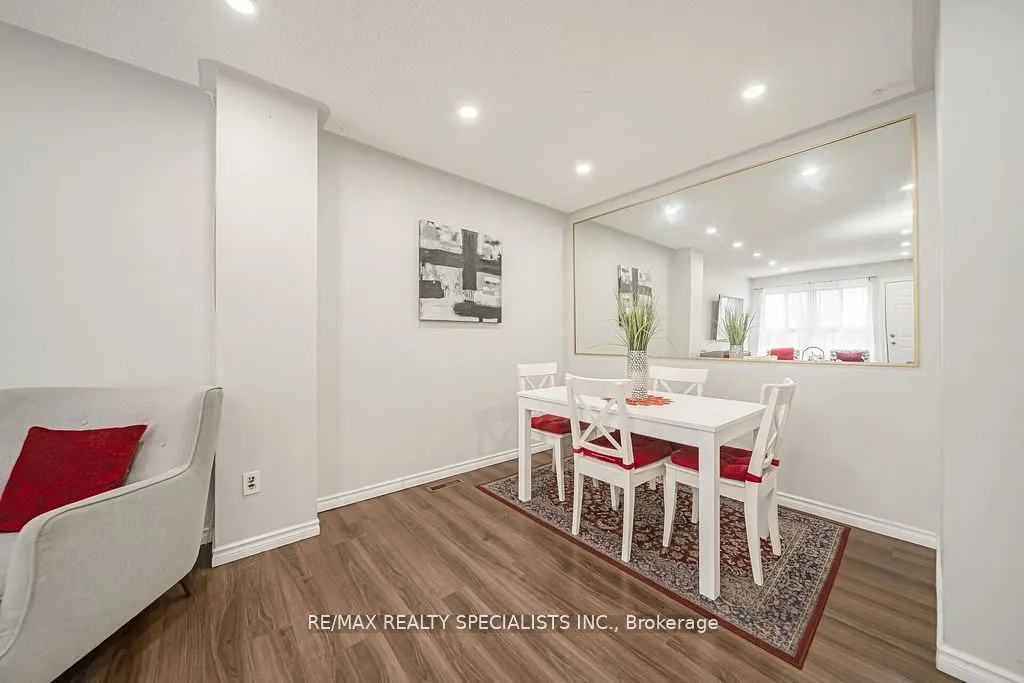 308 Fleetwood Crescent, #308