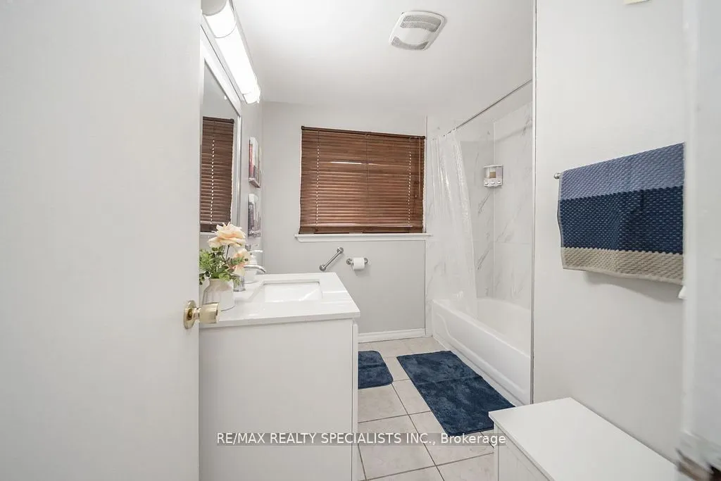 308 Fleetwood Crescent, #308