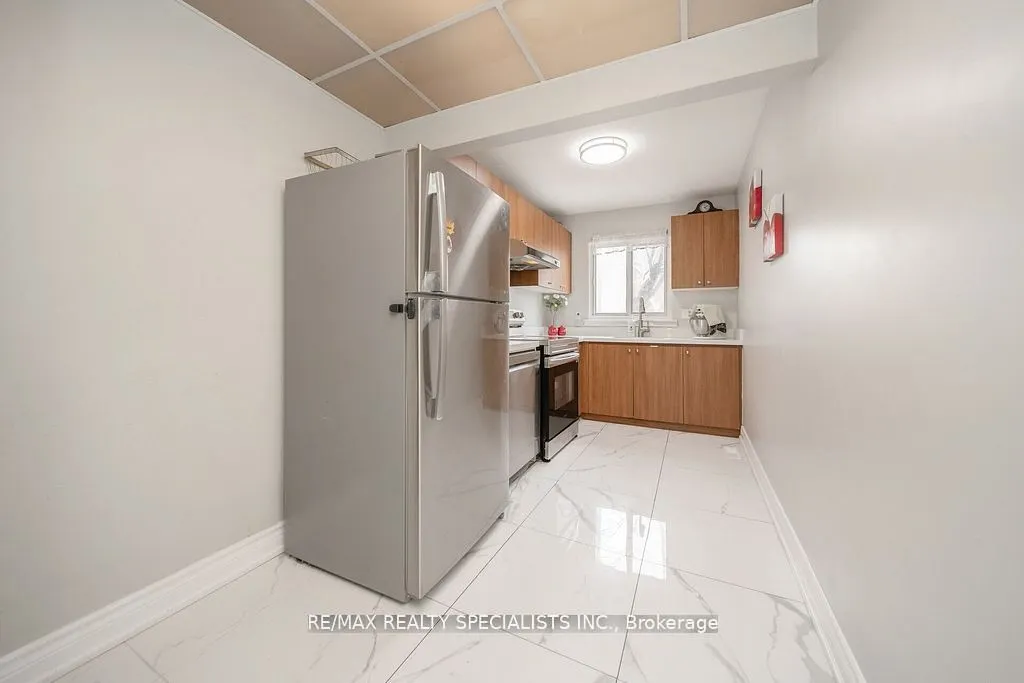 308 Fleetwood Crescent, #308
