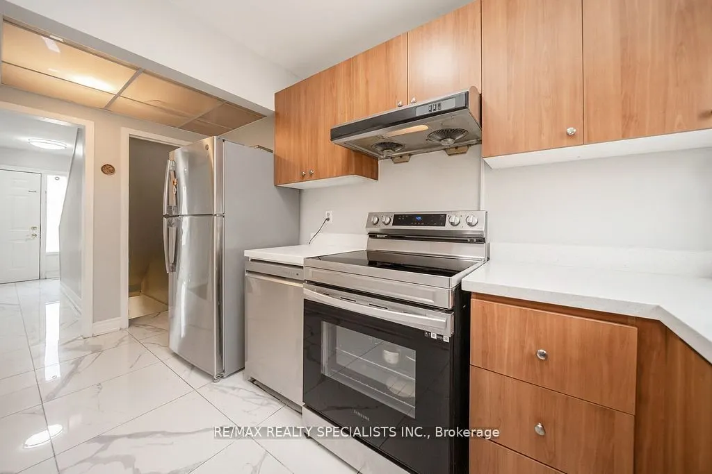 308 Fleetwood Crescent, #308