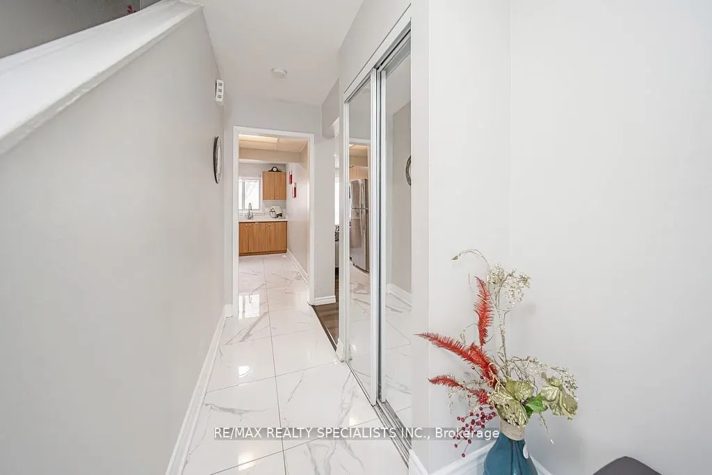 308 Fleetwood Crescent, #308