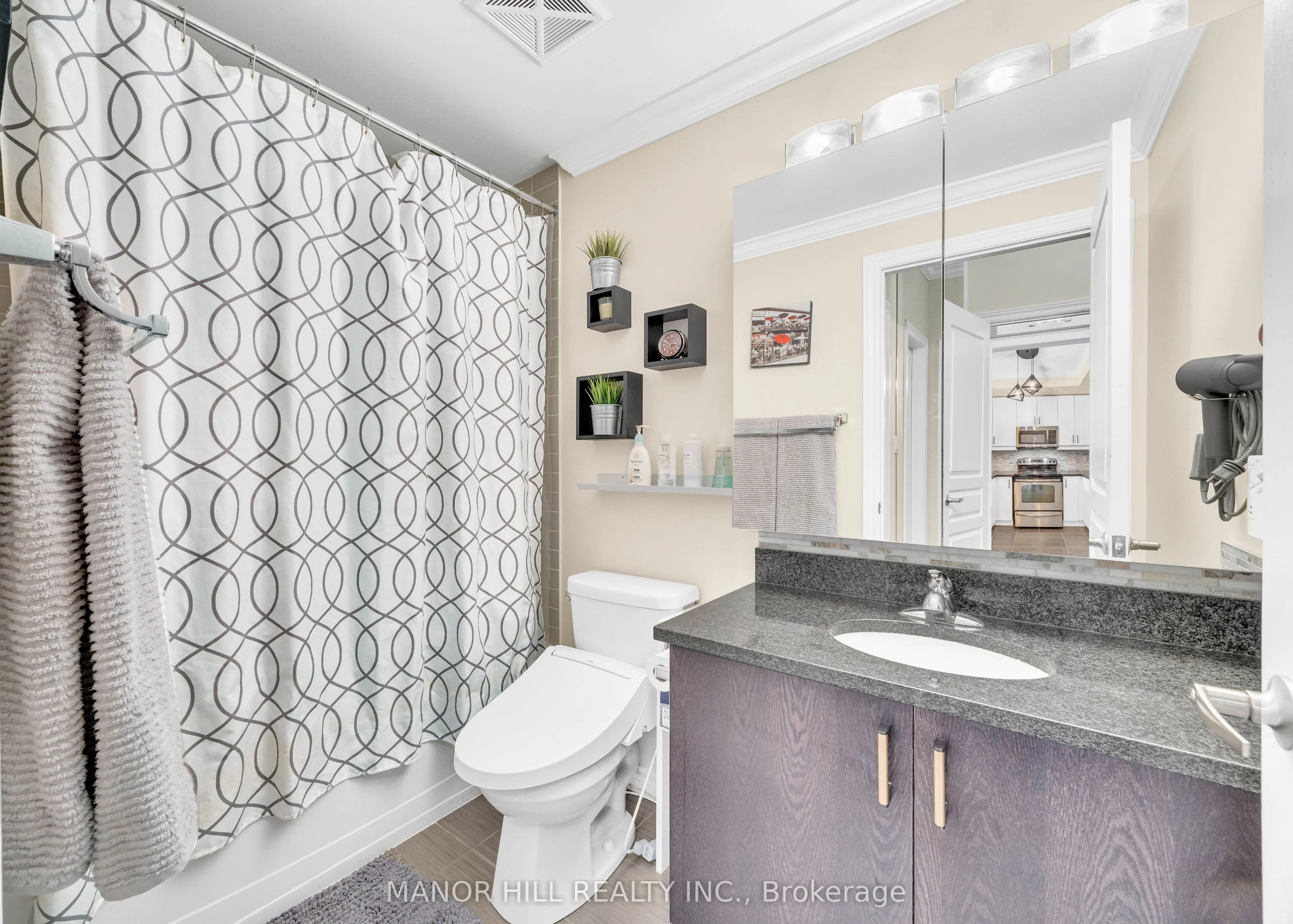 570 Lolita Gardens N, #330