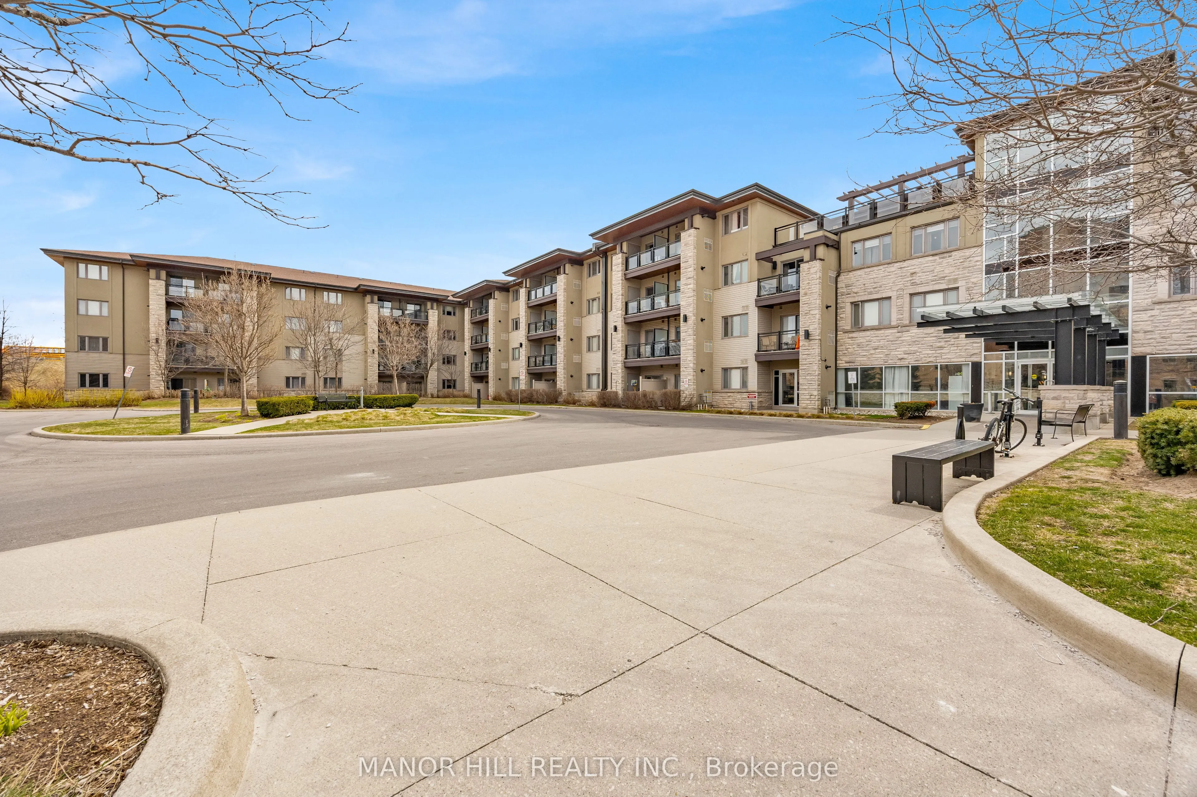 570 Lolita Gardens N, #330