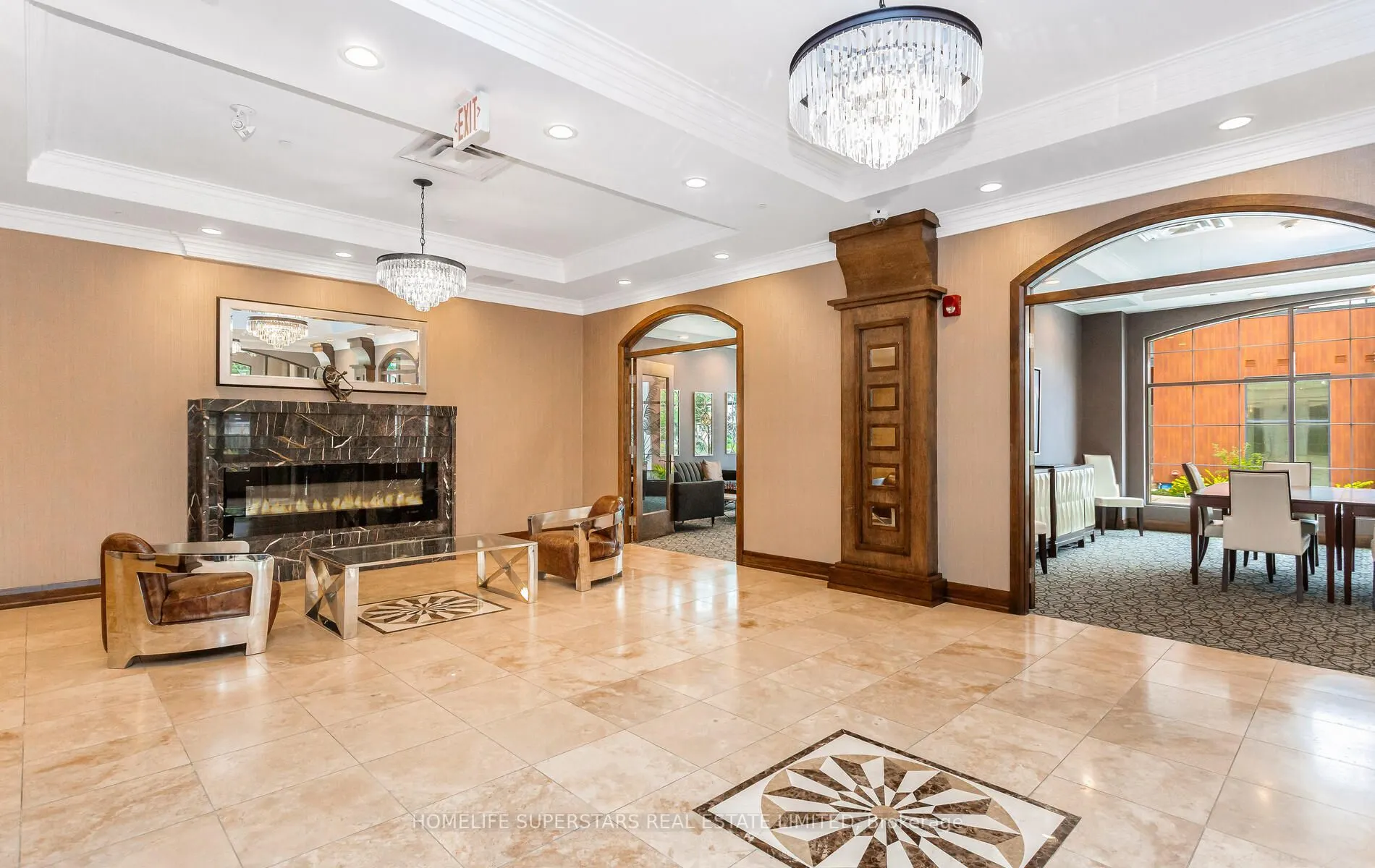 205 Lakeshore Road W, #302