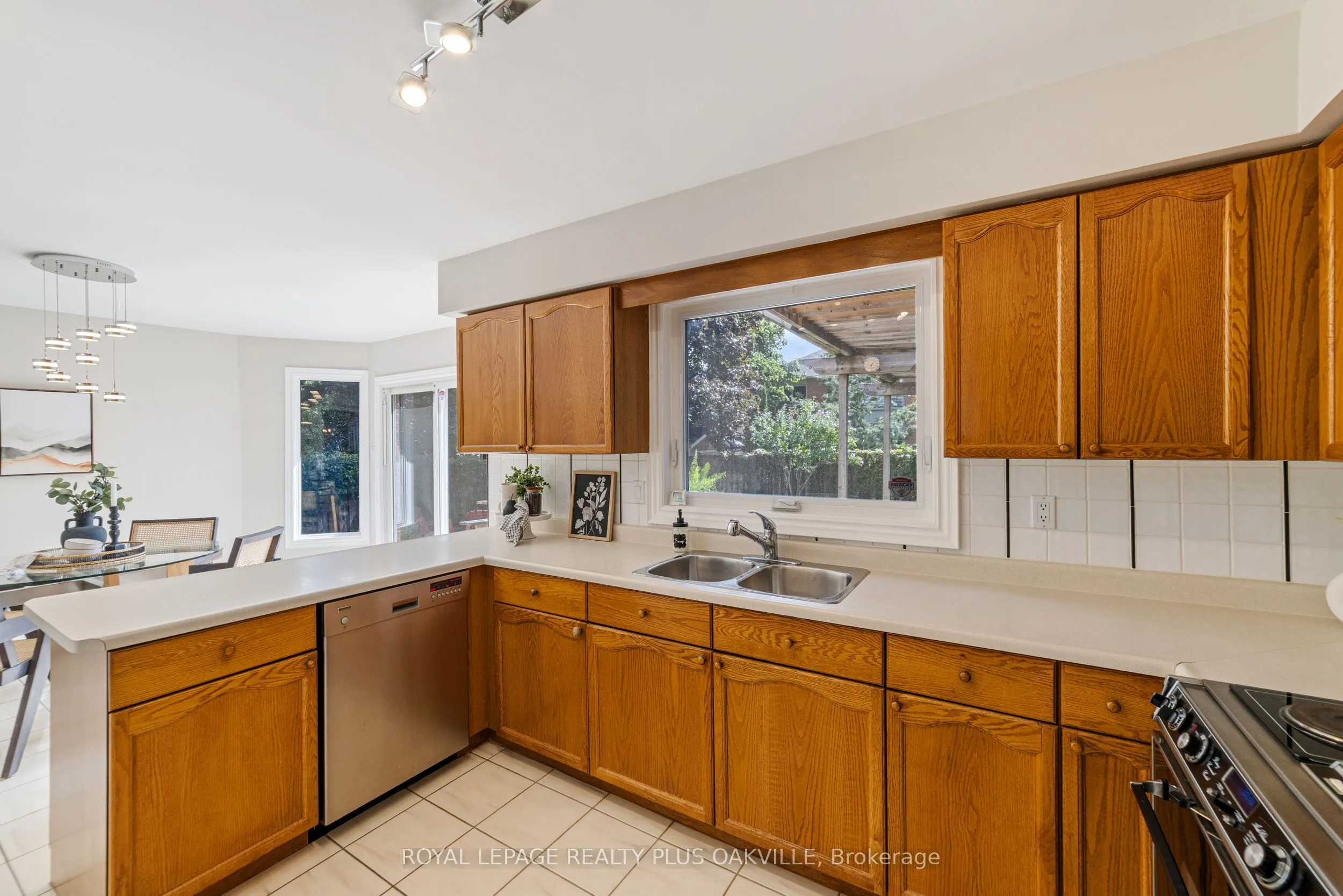 1298 Hilton Lane