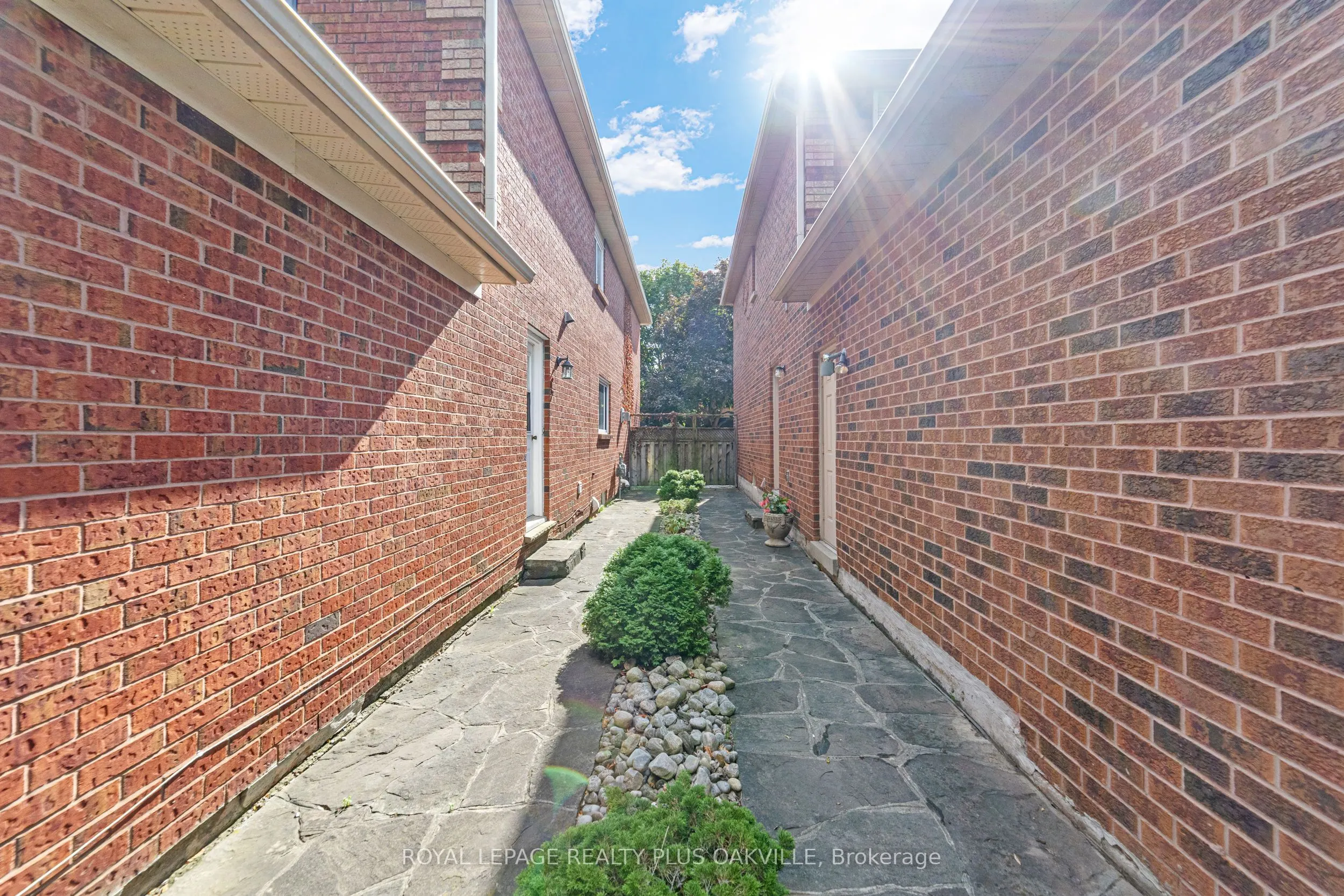 1298 Hilton Lane