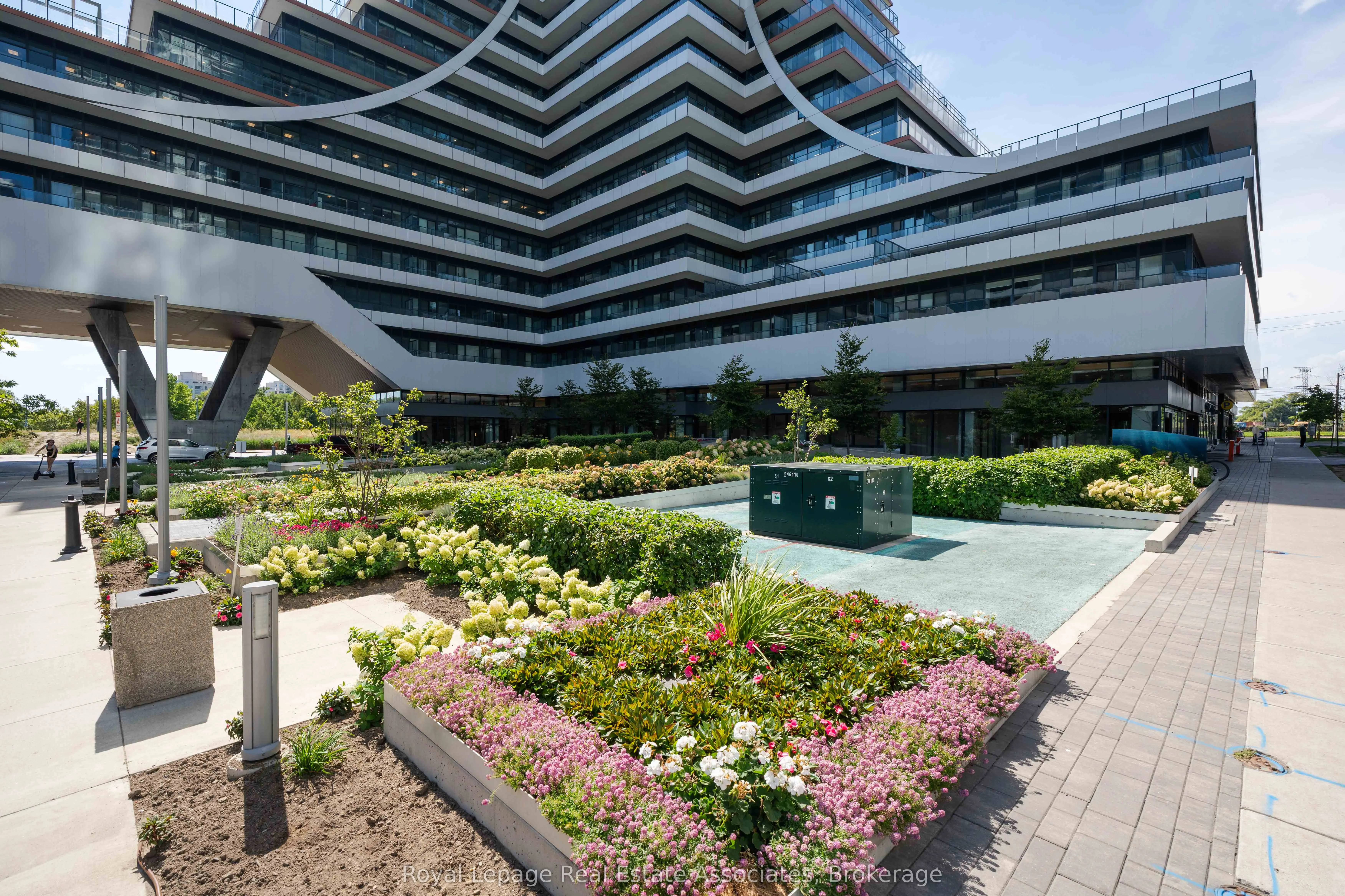 30 Shore Breeze Drive, #916