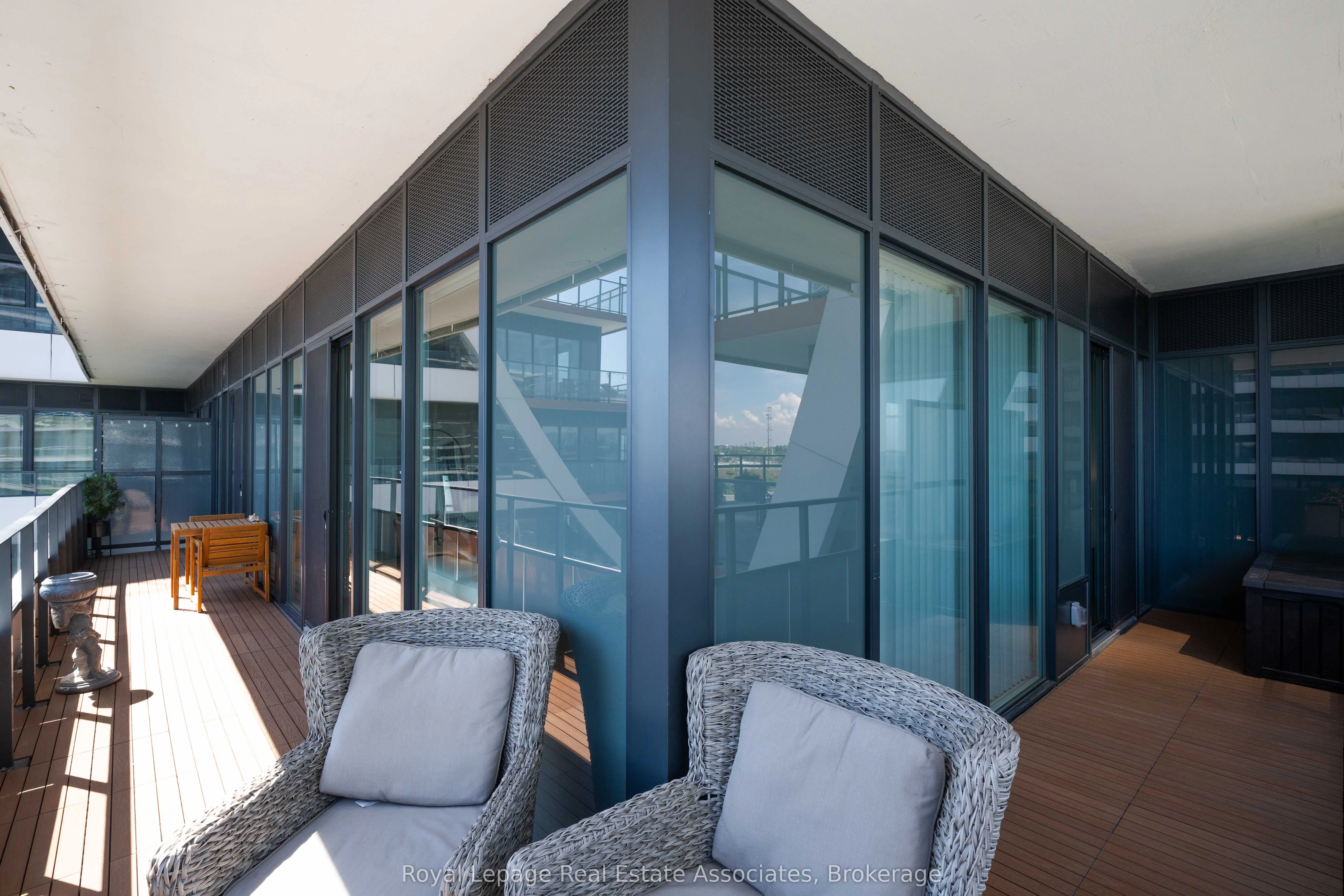 30 Shore Breeze Drive, #916
