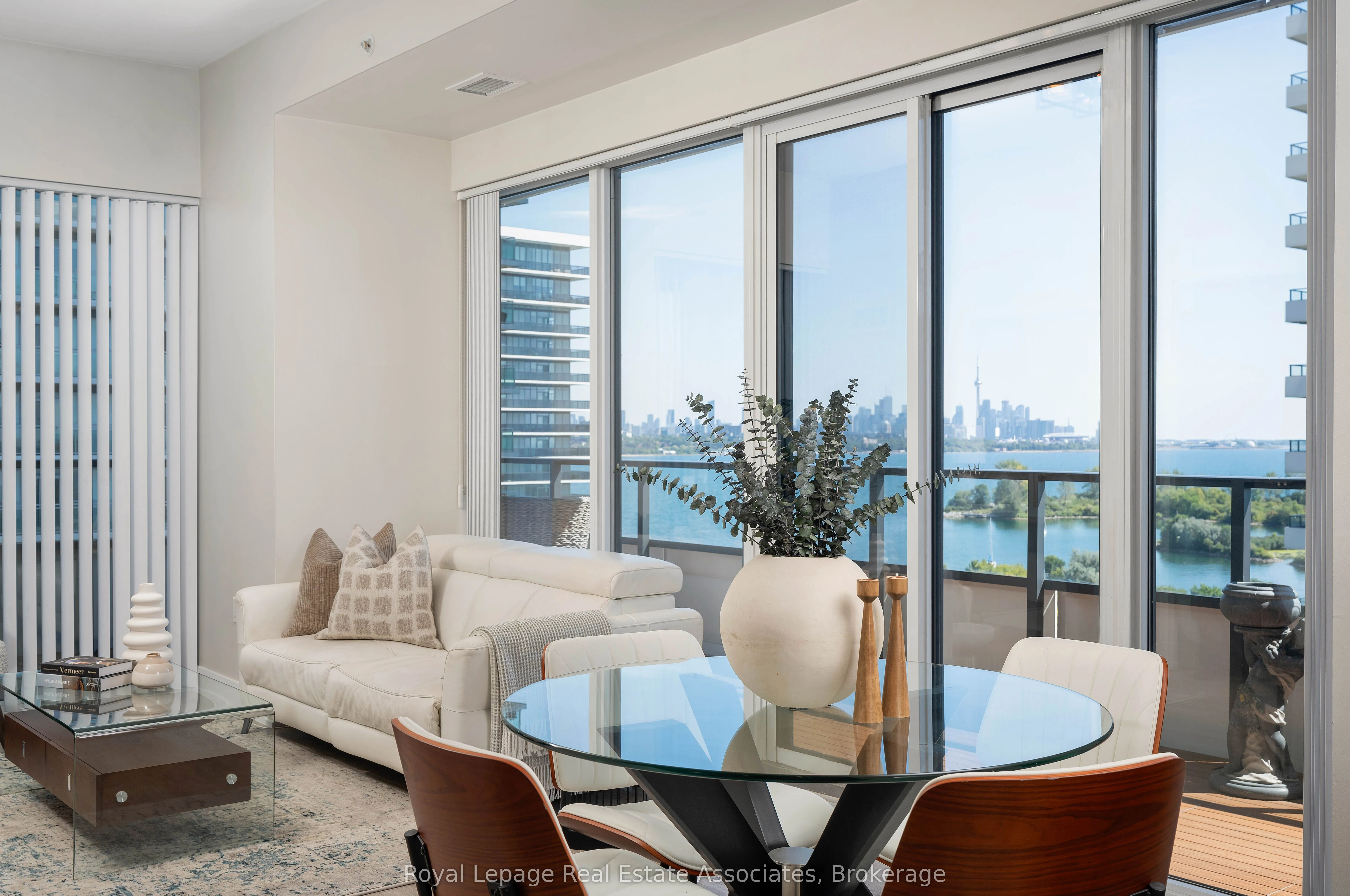 30 Shore Breeze Drive, #916