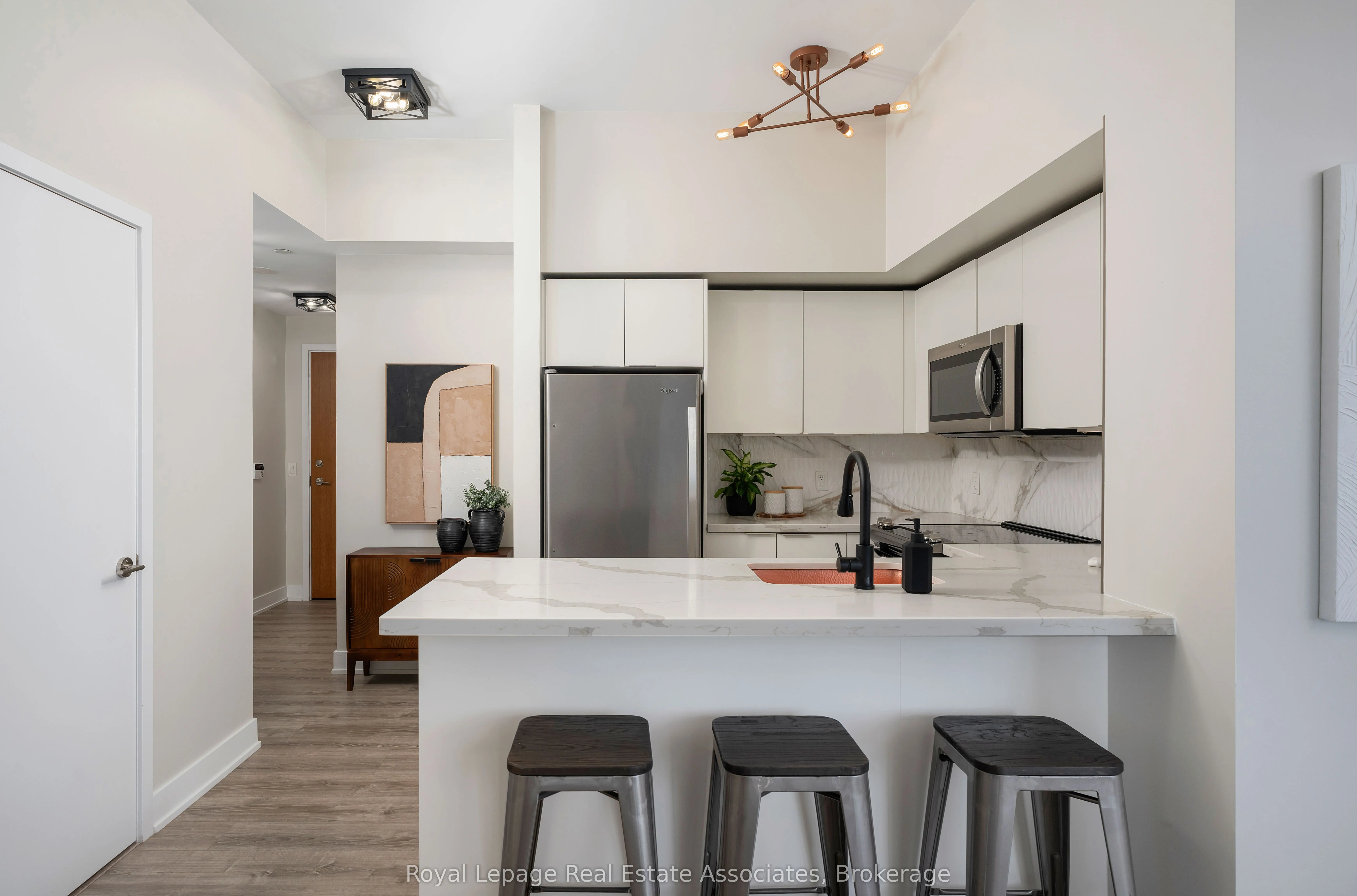 30 Shore Breeze Drive, #916