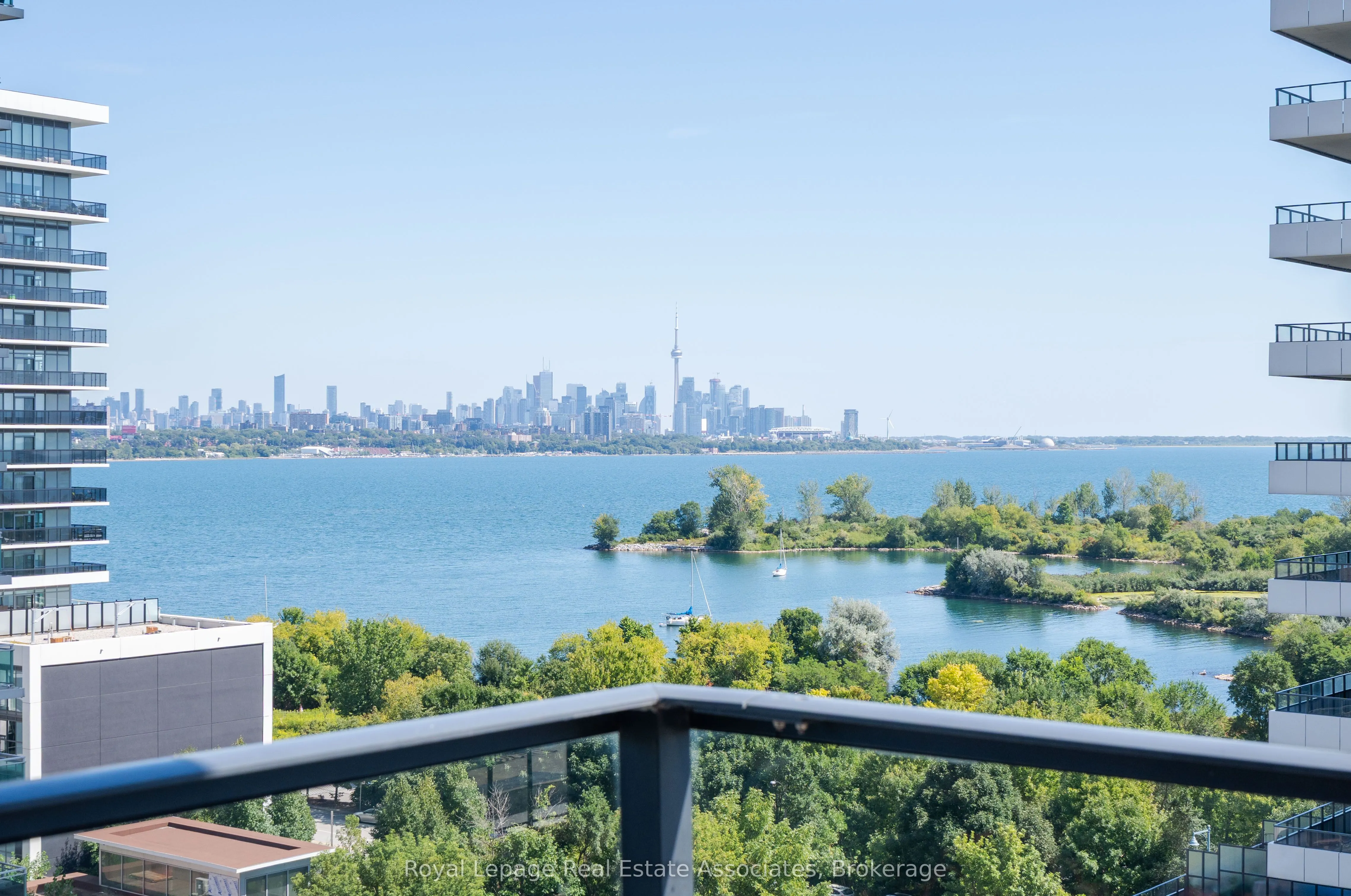 30 Shore Breeze Drive, #916