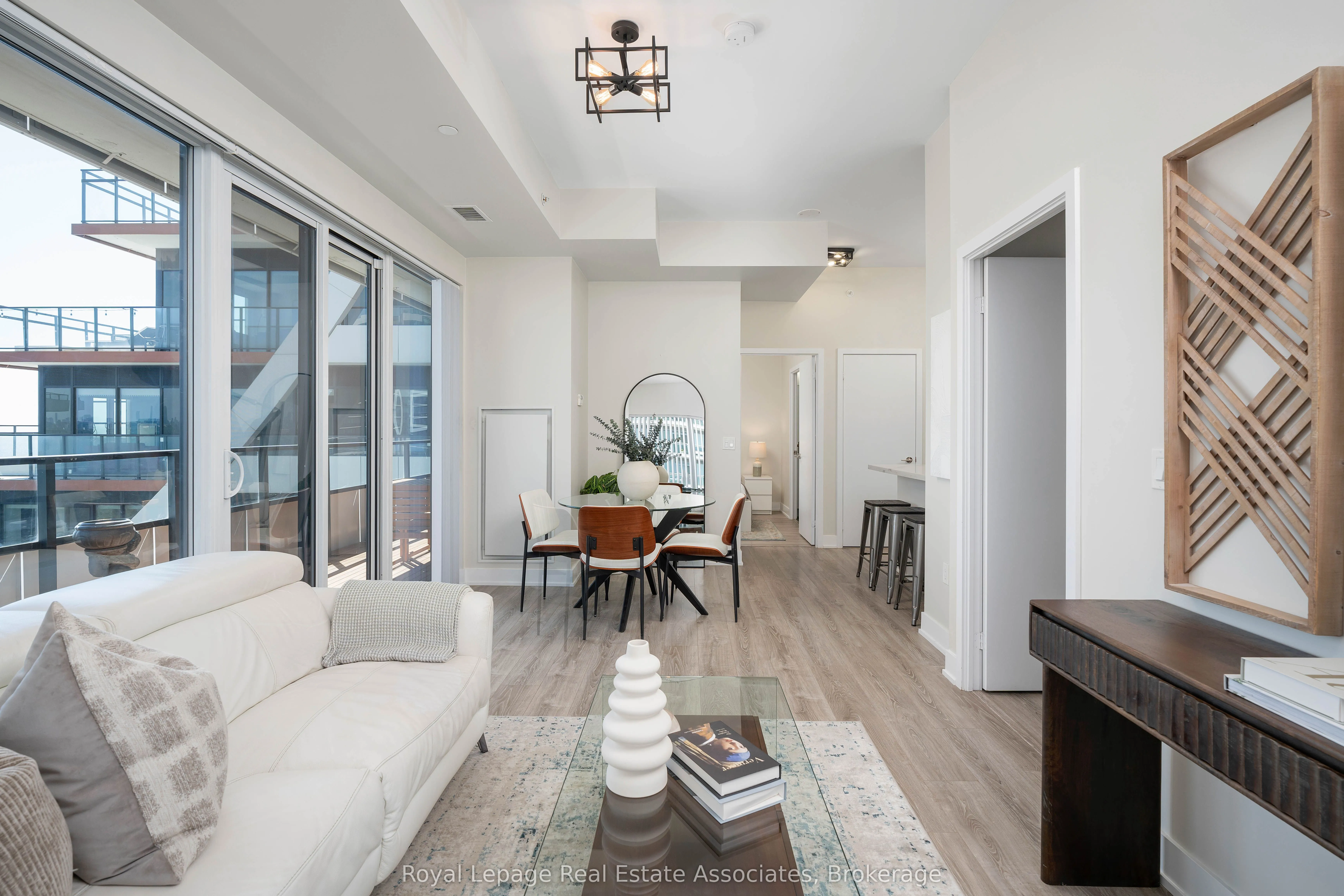 30 Shore Breeze Drive, #916