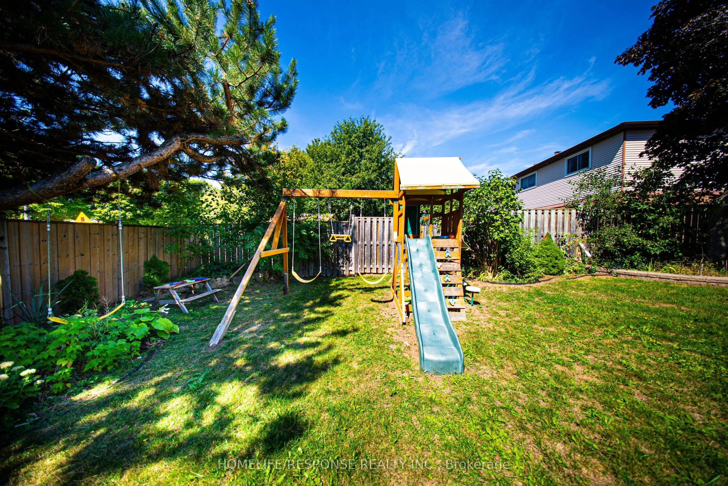 1464 JEFFERSON Crescent