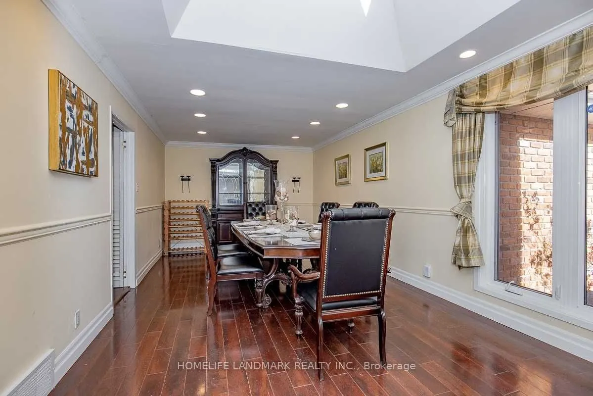 2301 Bennington Gate