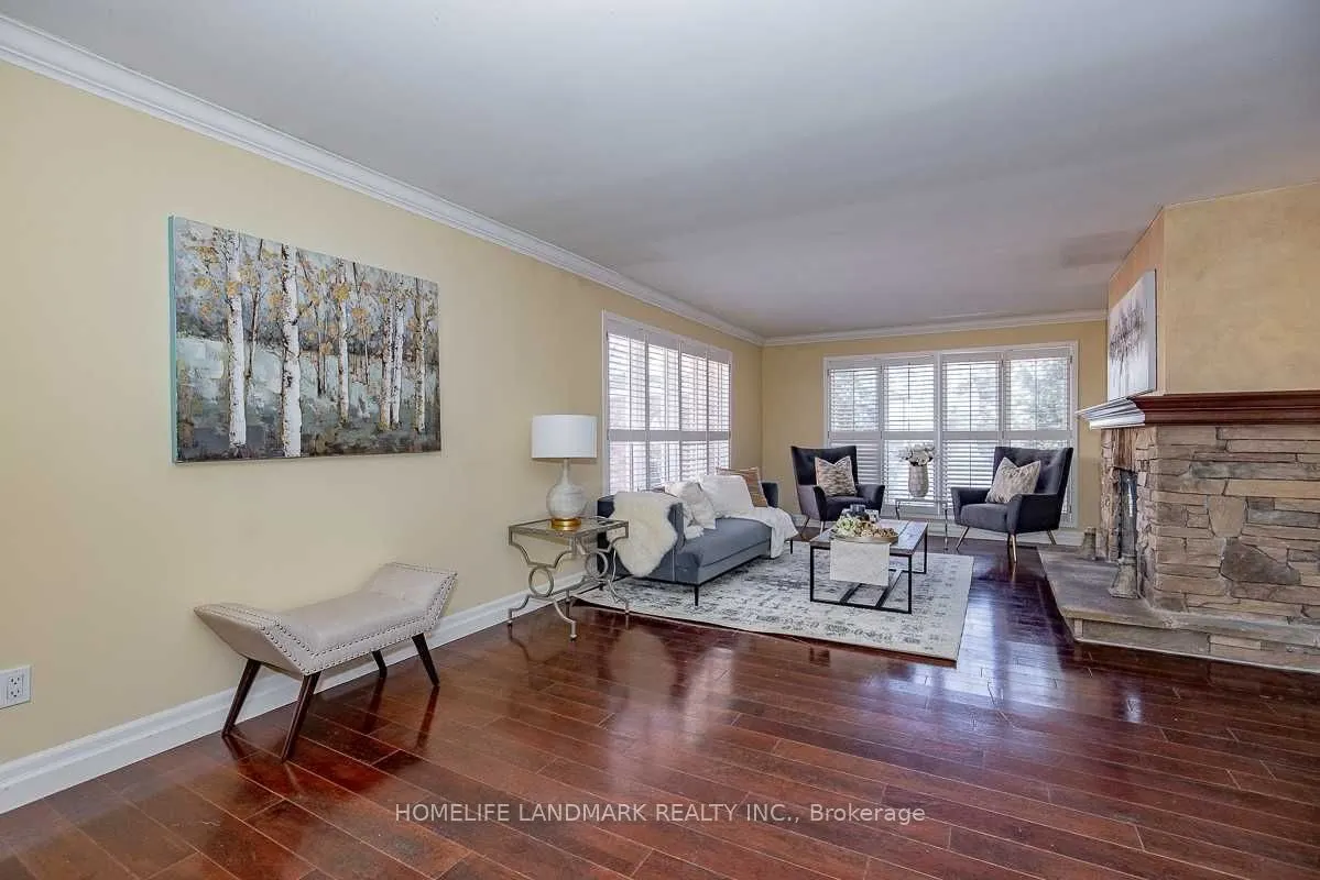 2301 Bennington Gate