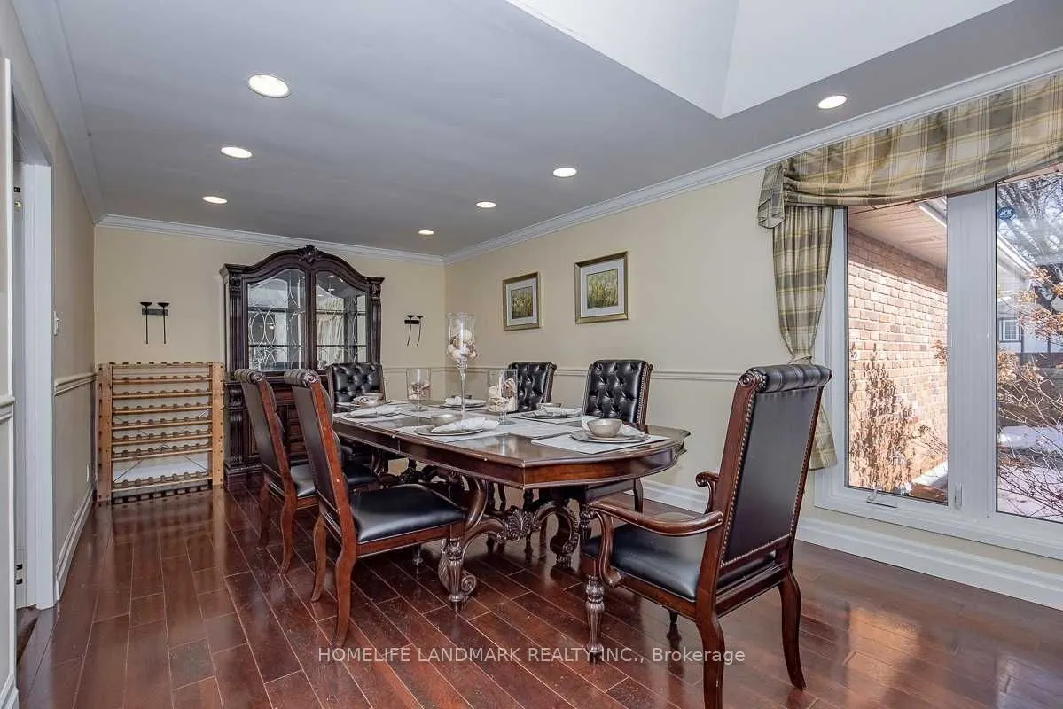 2301 Bennington Gate