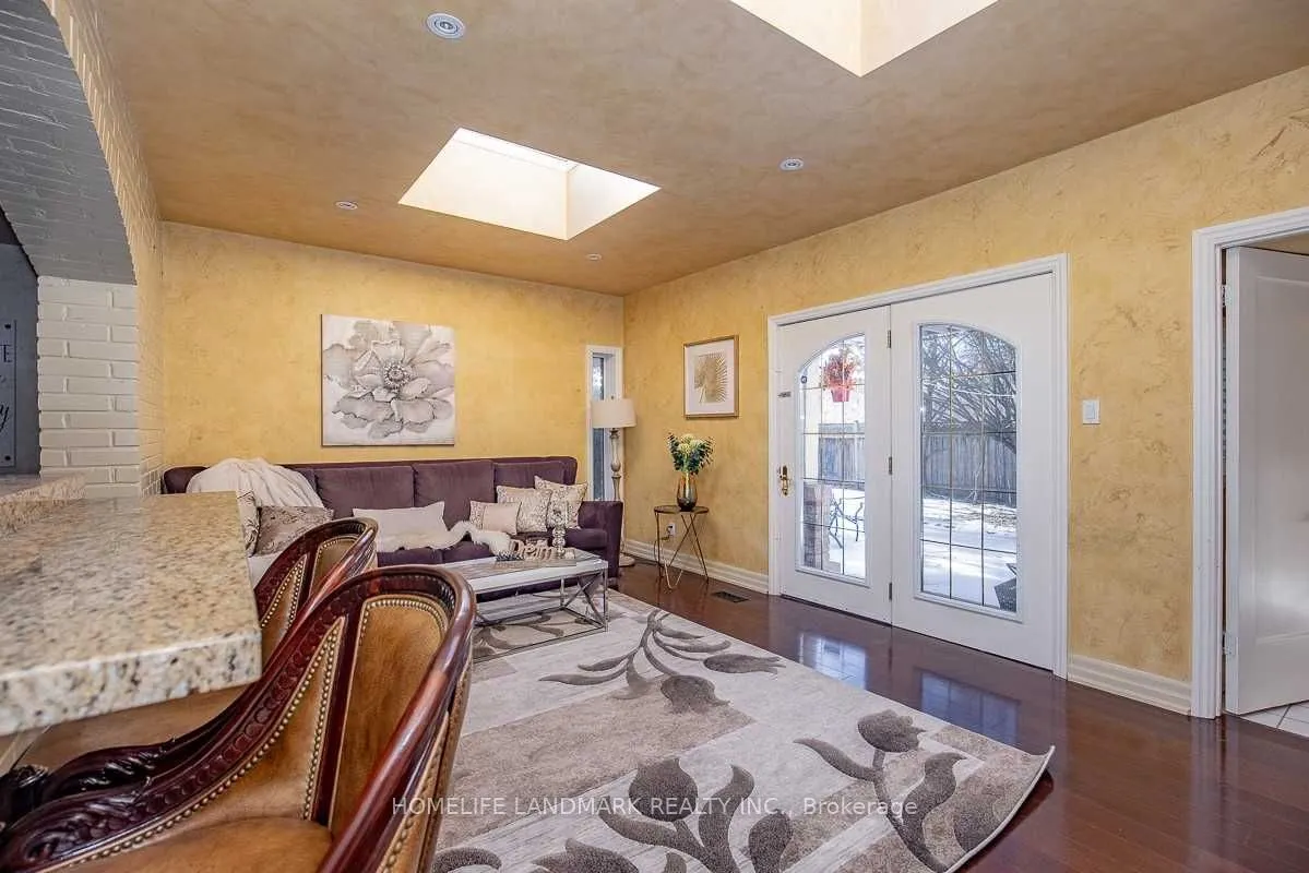 2301 Bennington Gate