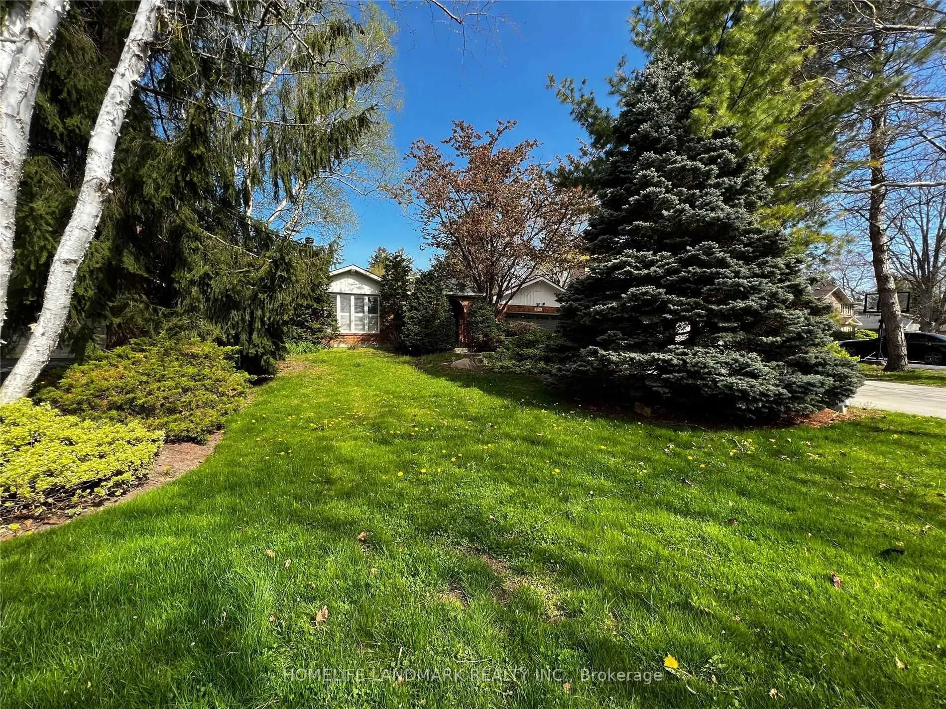 2301 Bennington Gate