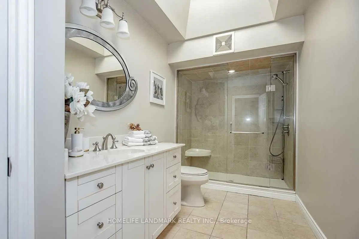 2301 Bennington Gate