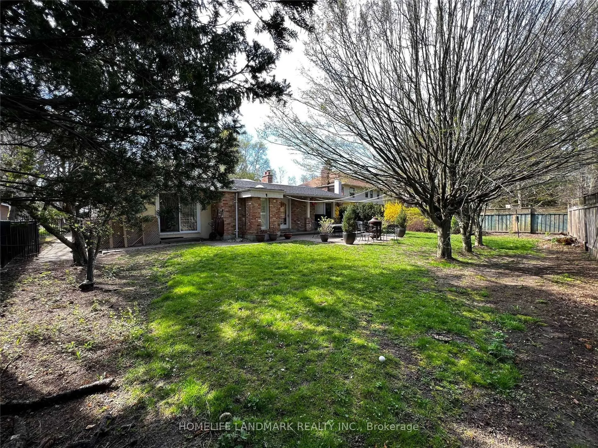 2301 Bennington Gate