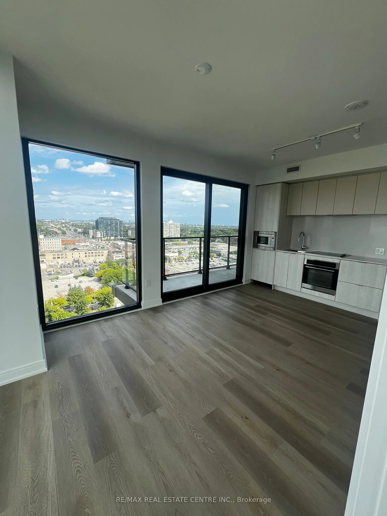 3009 Novar Road, #1515