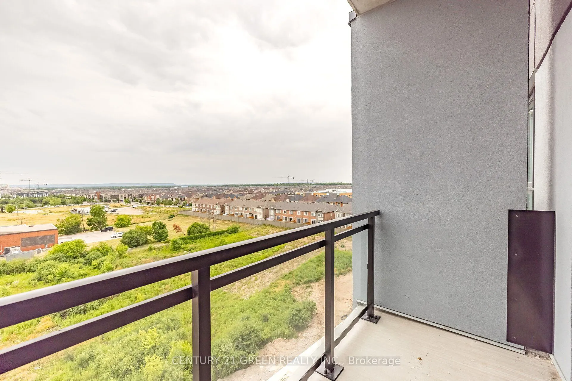 95 Dundas Street W, #503
