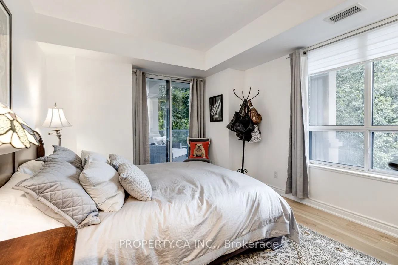 2 Aberfoyle Crescent, #105