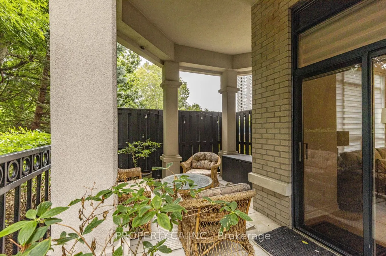 2 Aberfoyle Crescent, #105