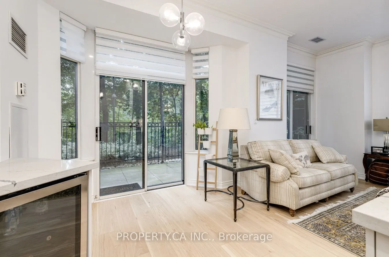 2 Aberfoyle Crescent, #105