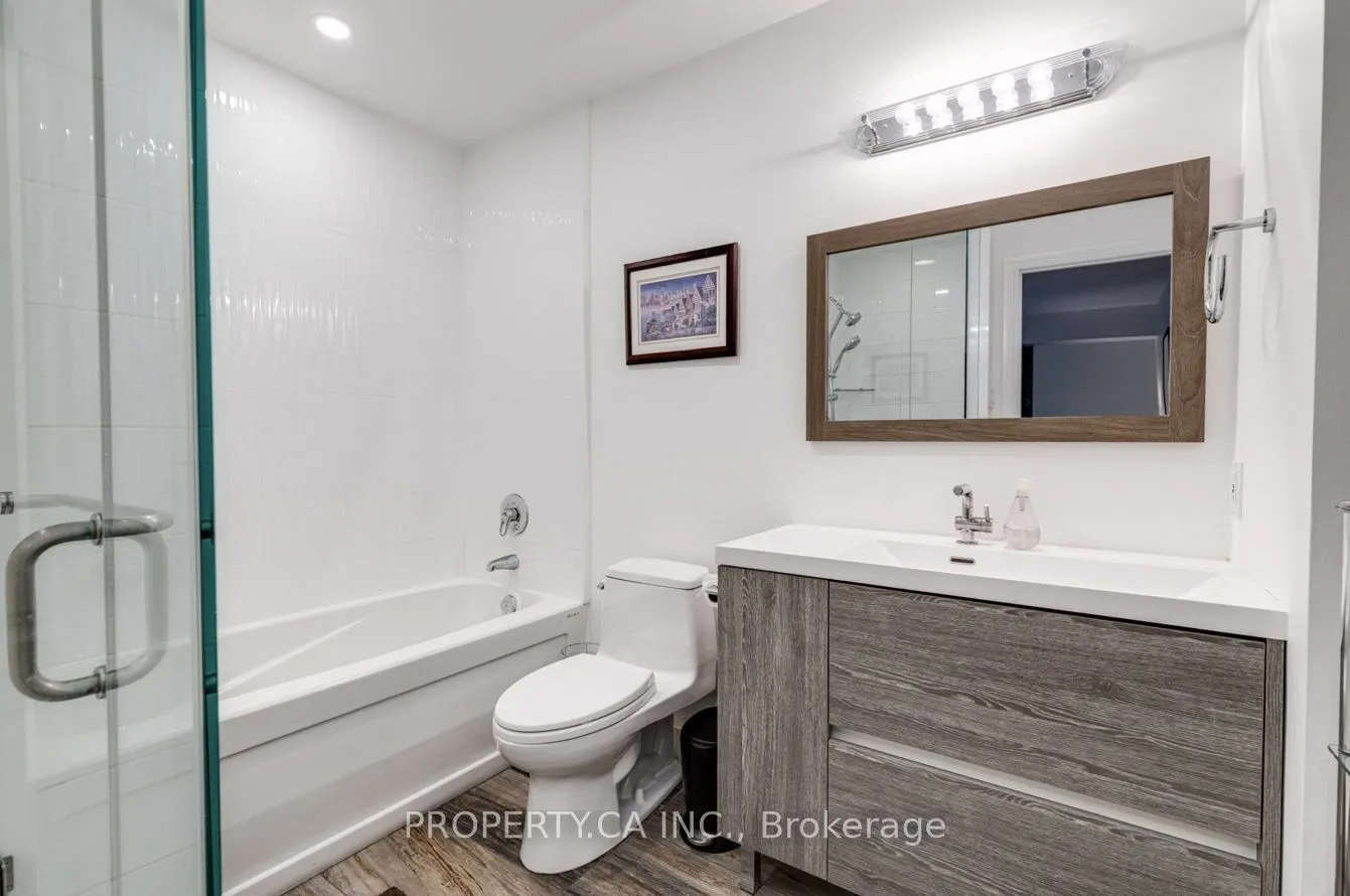 2 Aberfoyle Crescent, #105
