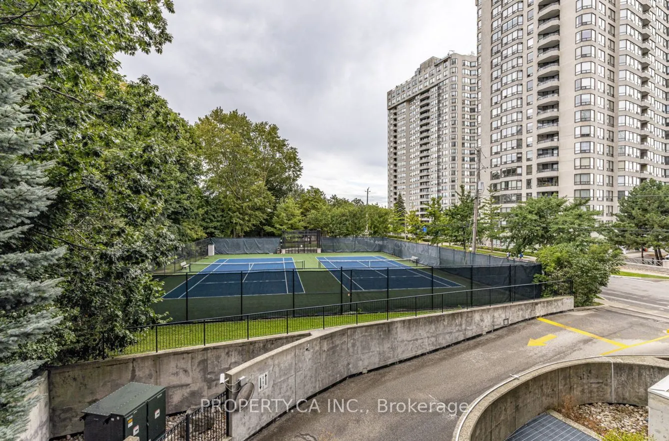 2 Aberfoyle Crescent, #105