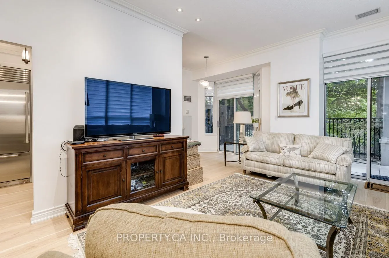 2 Aberfoyle Crescent, #105