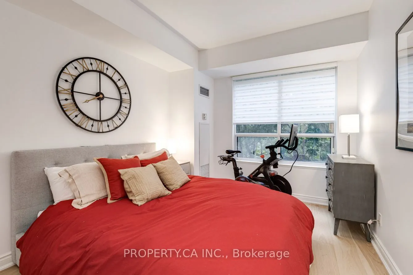 2 Aberfoyle Crescent, #105