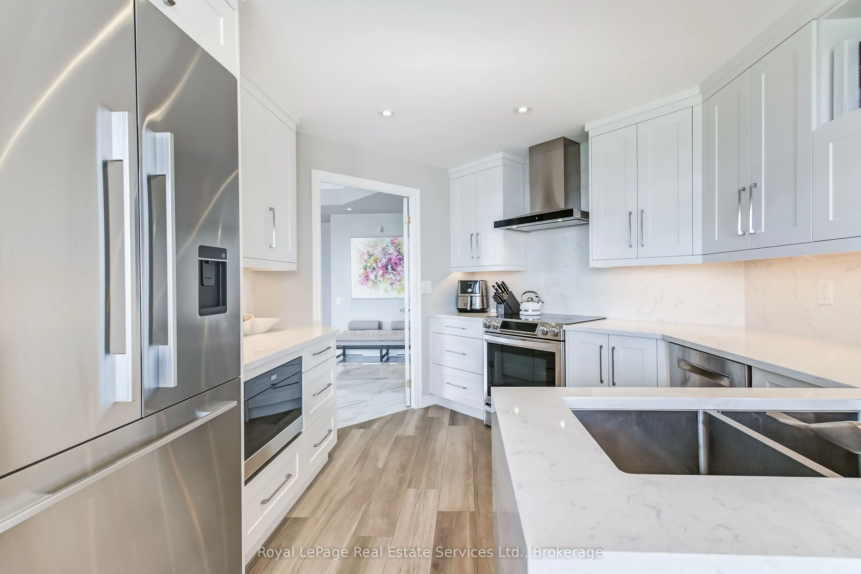 60 Old Mill Road, #PH1