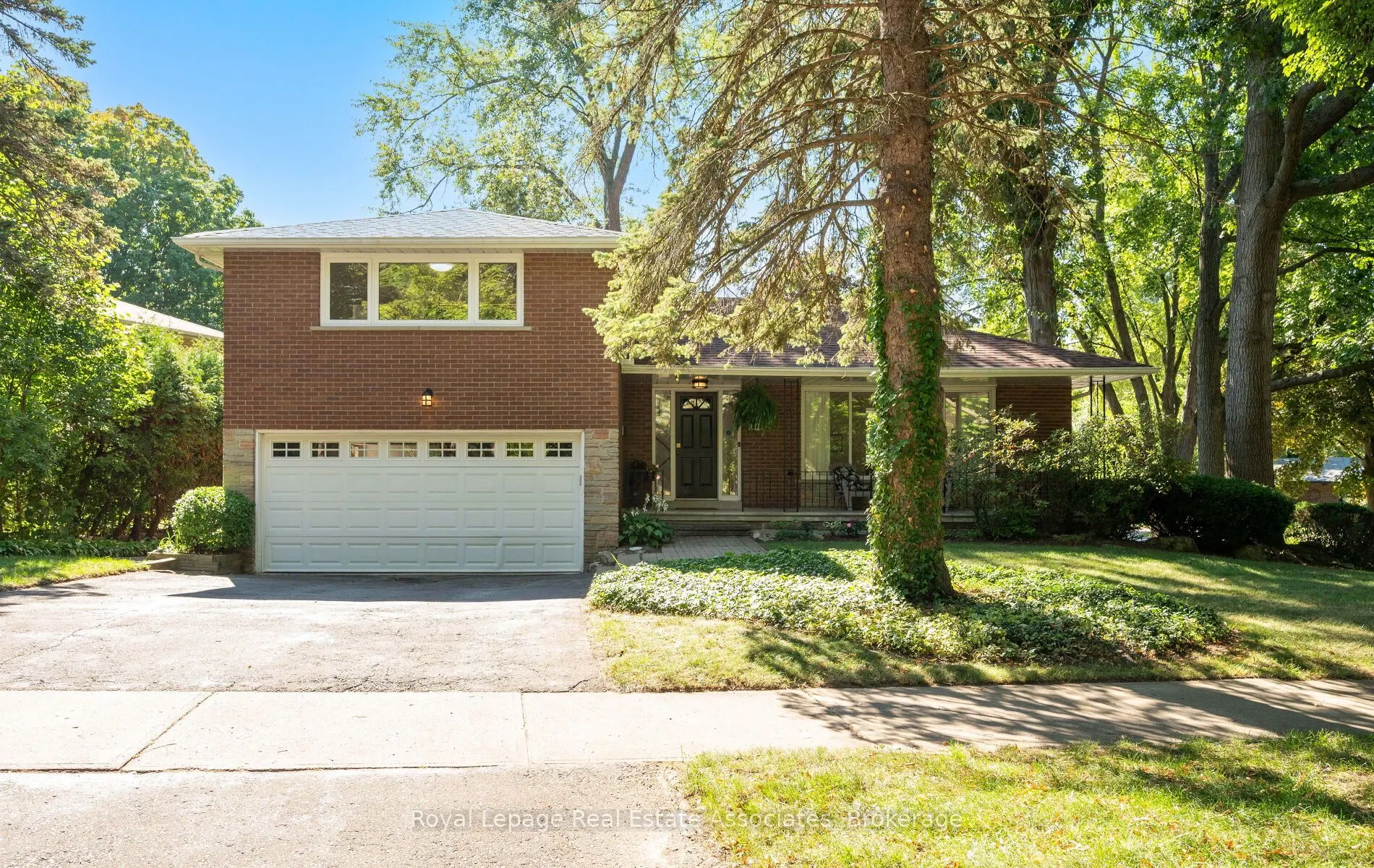 1340 Bramblewood Lane Lane