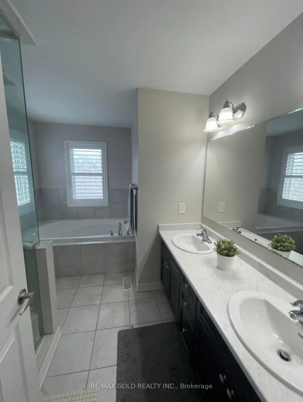3 Stedford Crescent, #Main House