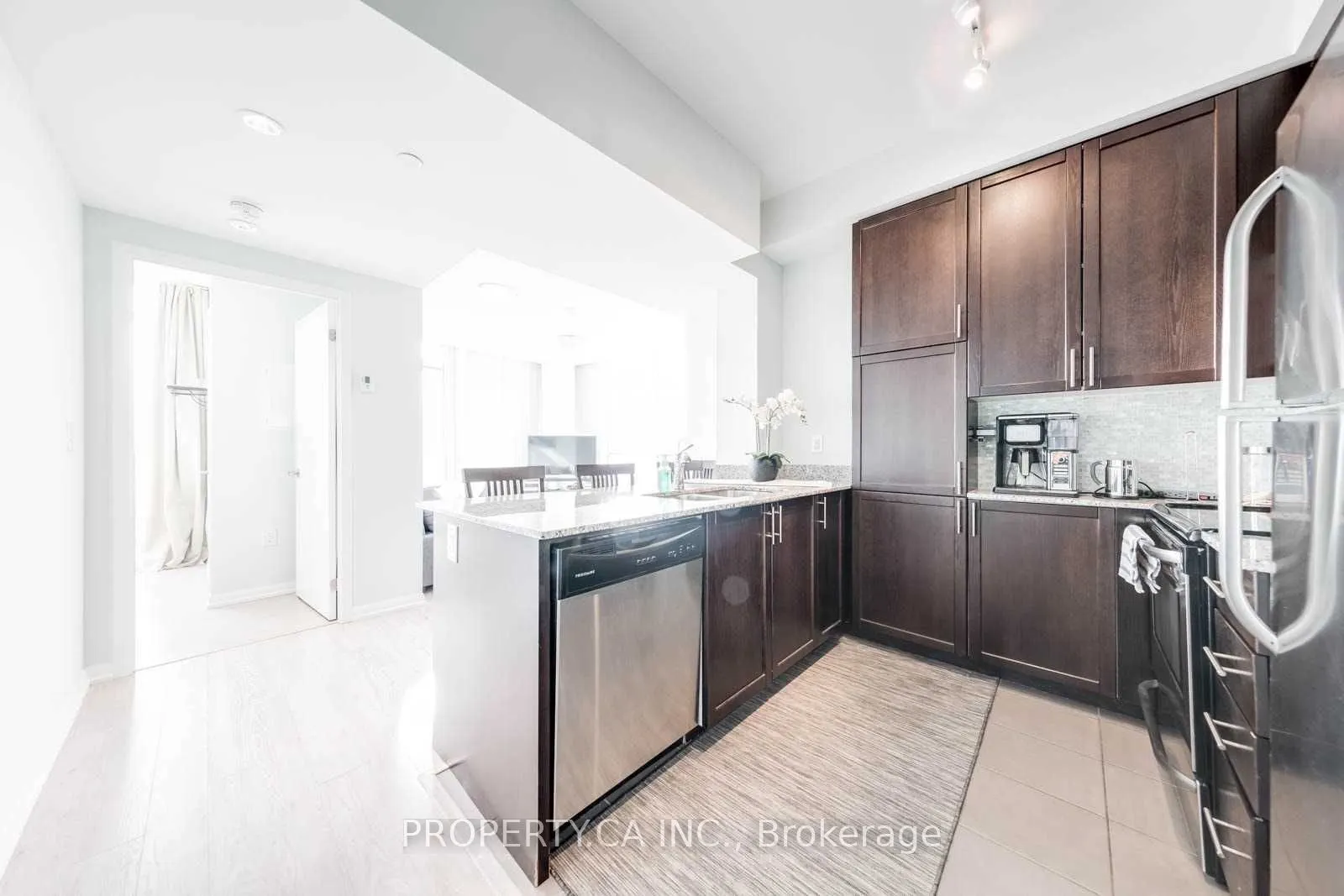 800 Lawrence Avenue W, #1914