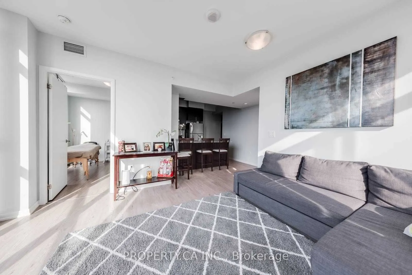 800 Lawrence Avenue W, #1914