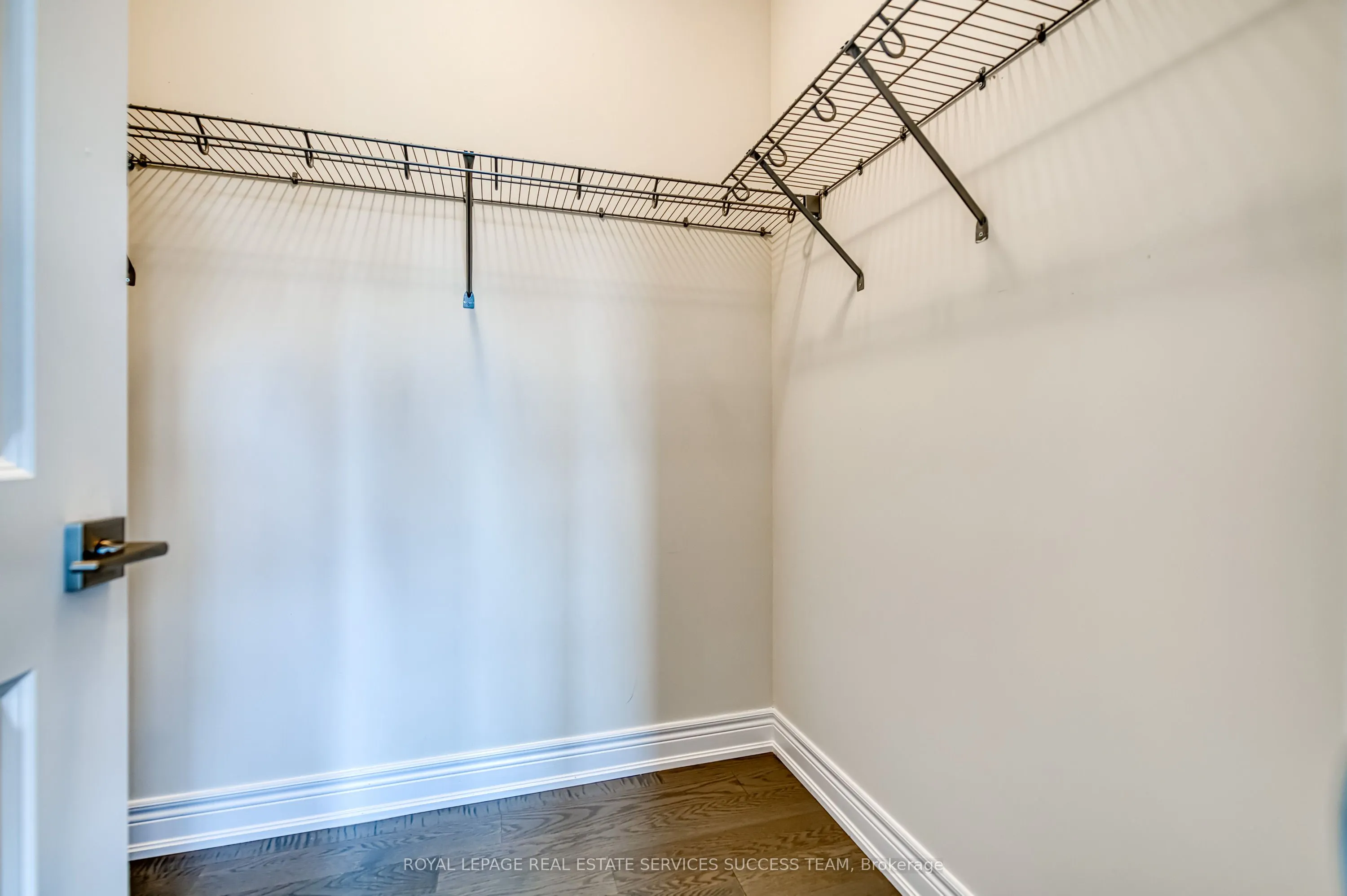 1144 Stag Hollow