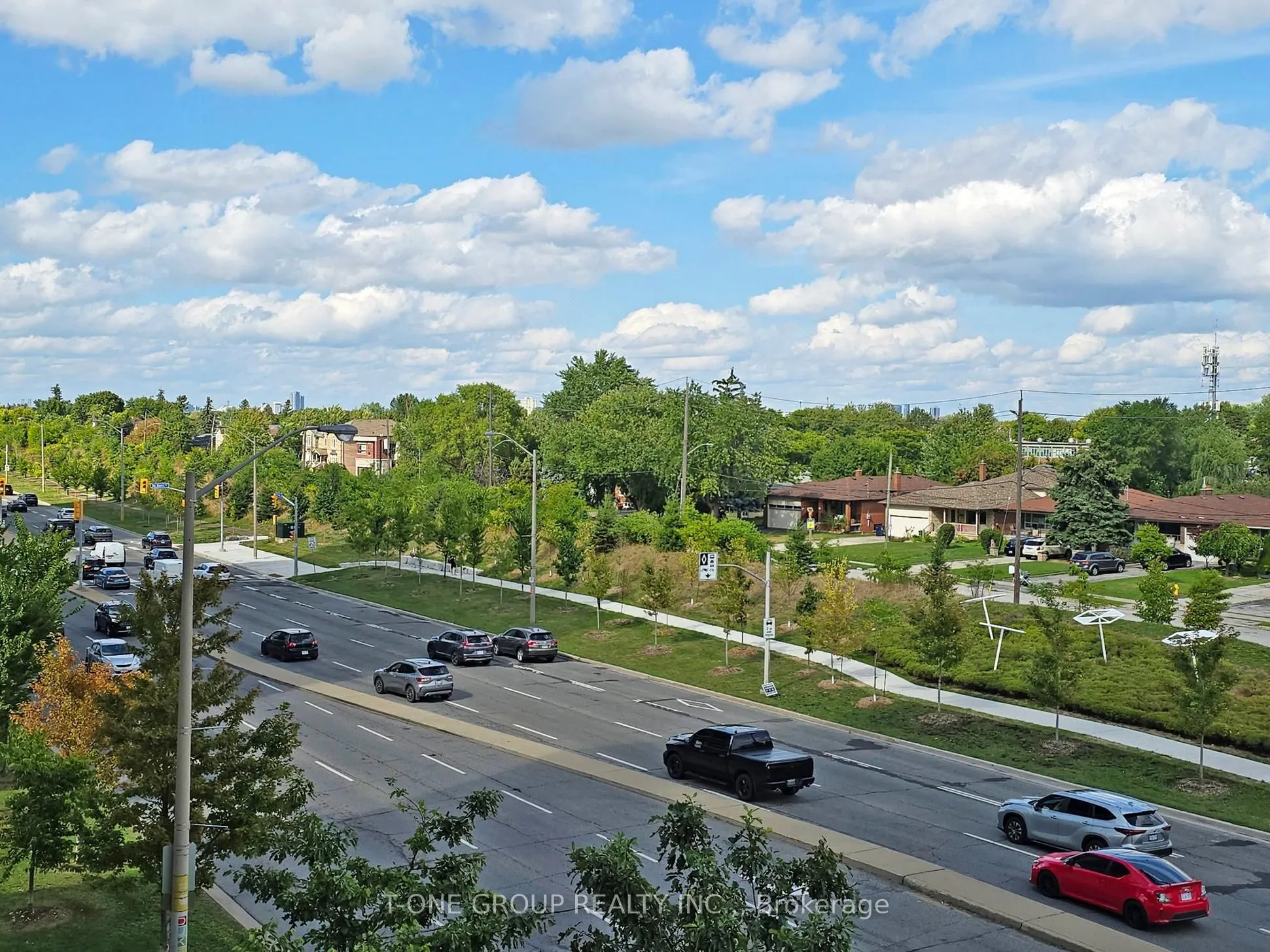1060 Sheppard Avenue, #311