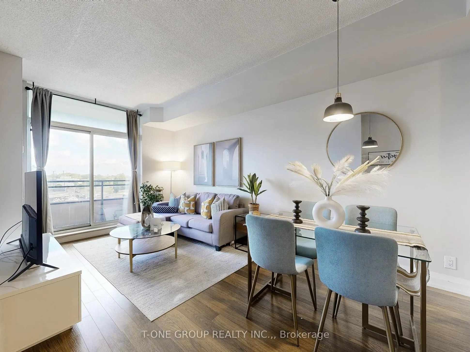 1060 Sheppard Avenue, #311